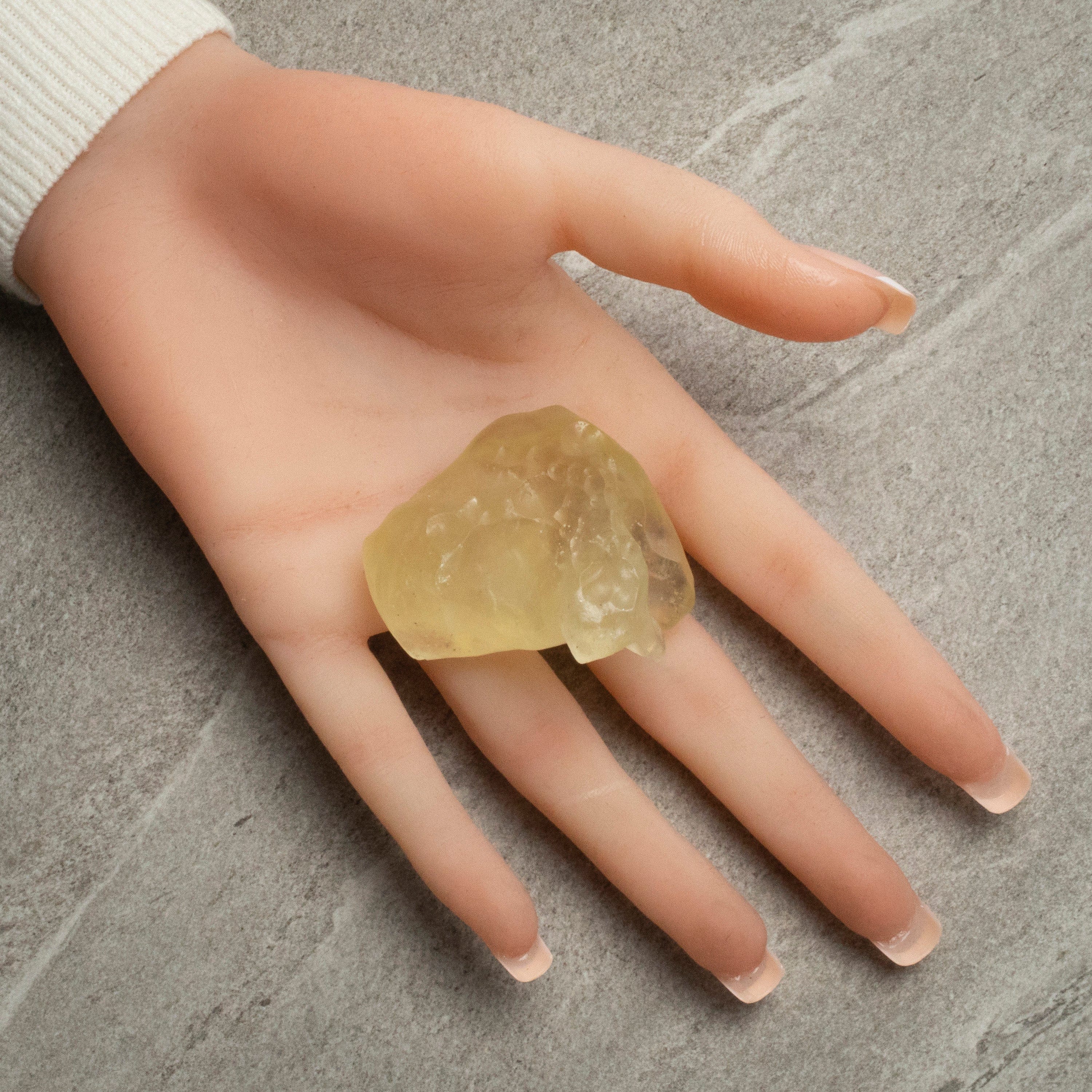 Kalifano Libyan Desert Glass Libyan Desert Glass Tektite - 47 g LG950.007