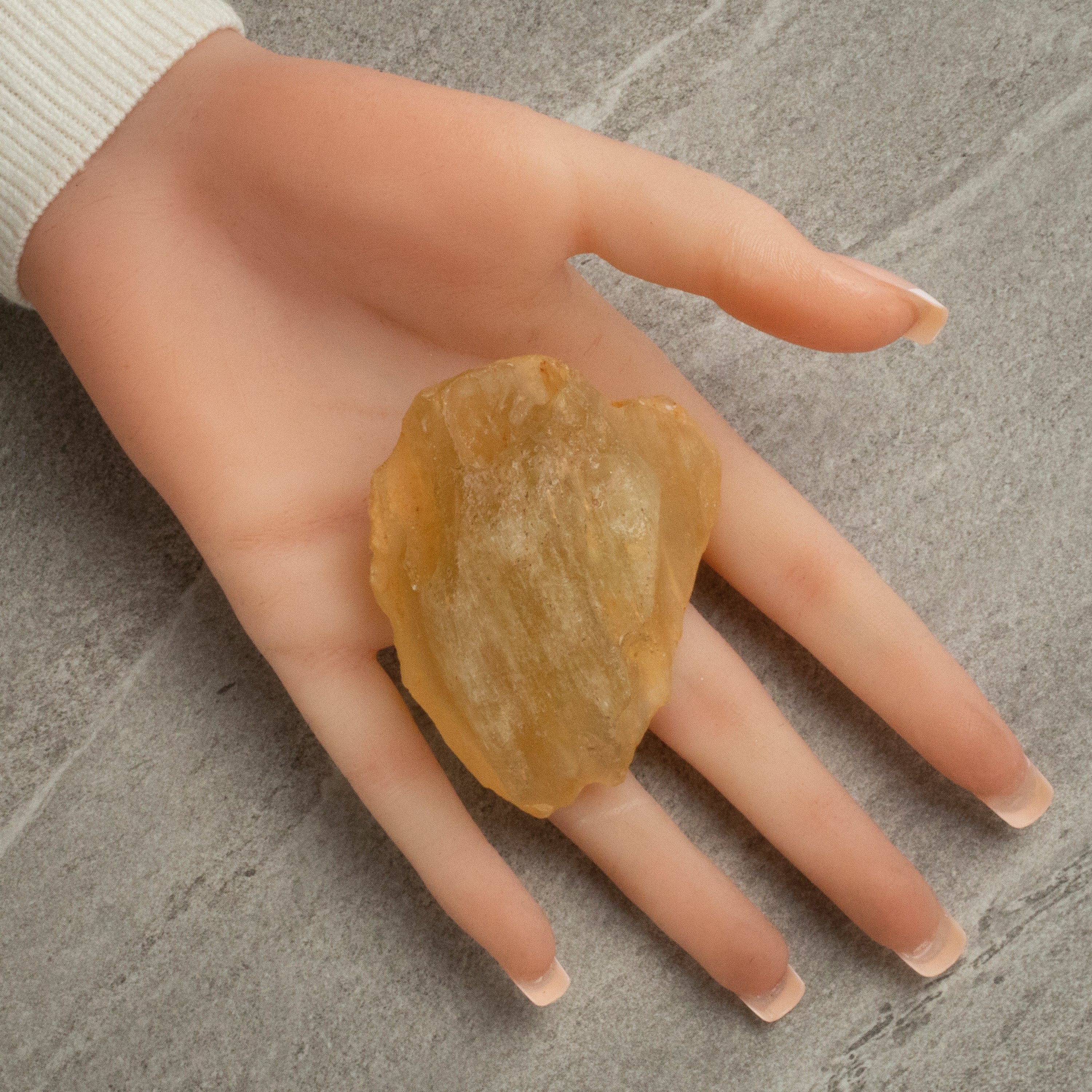 Kalifano Libyan Desert Glass Libyan Desert Glass Tektite - 84 g LG1700.001