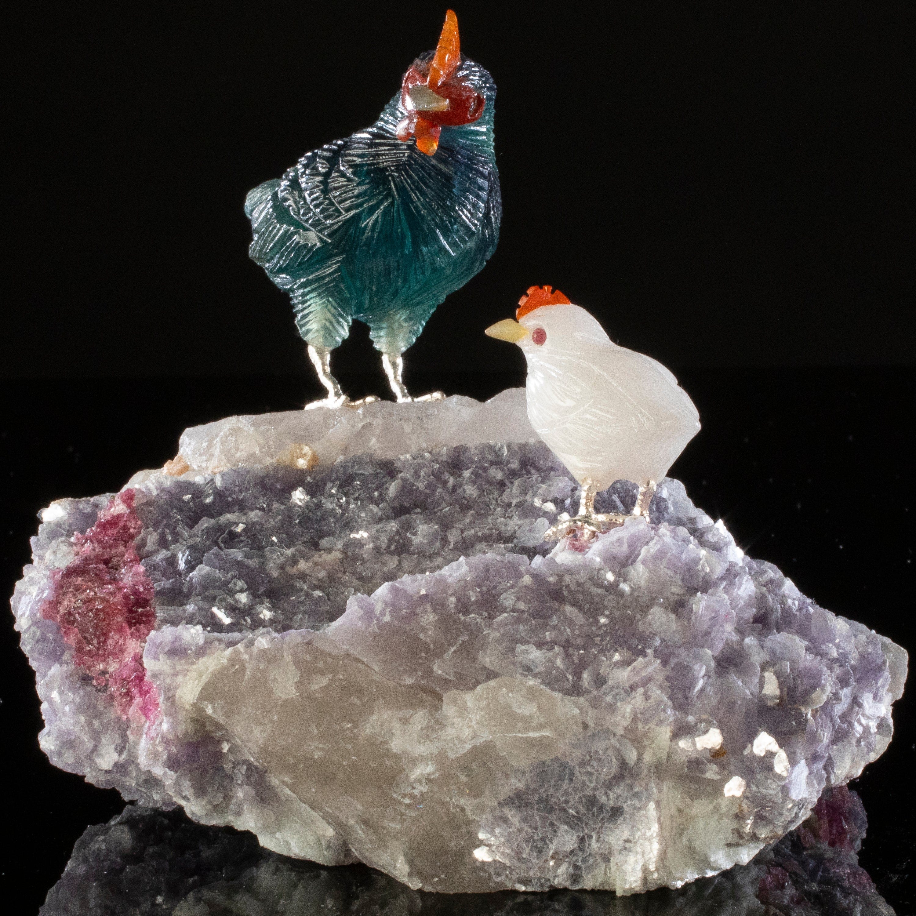 Kalifano Love Birds Carvings Fluorite & Quartz Rooster and Baby Love Bird Carving on Mica Base LB.A119.003