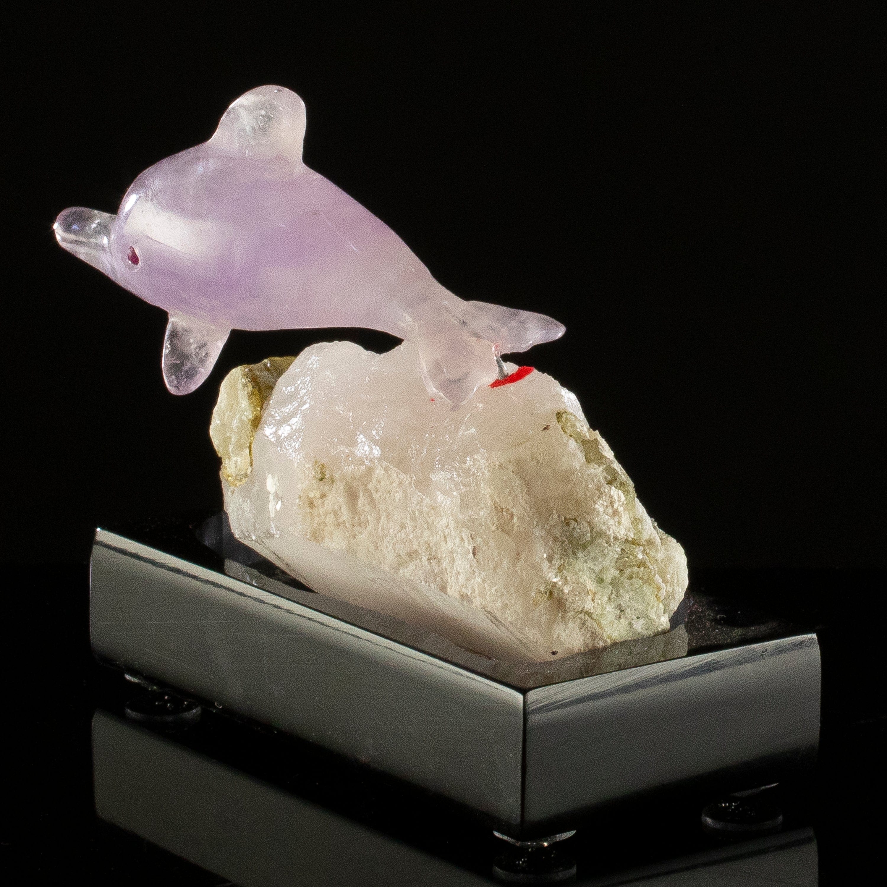 KALIFANO Love Birds Carvings Peter Muller Amethyst Dolphin Carving on Tourmaline Base LB.E106.001