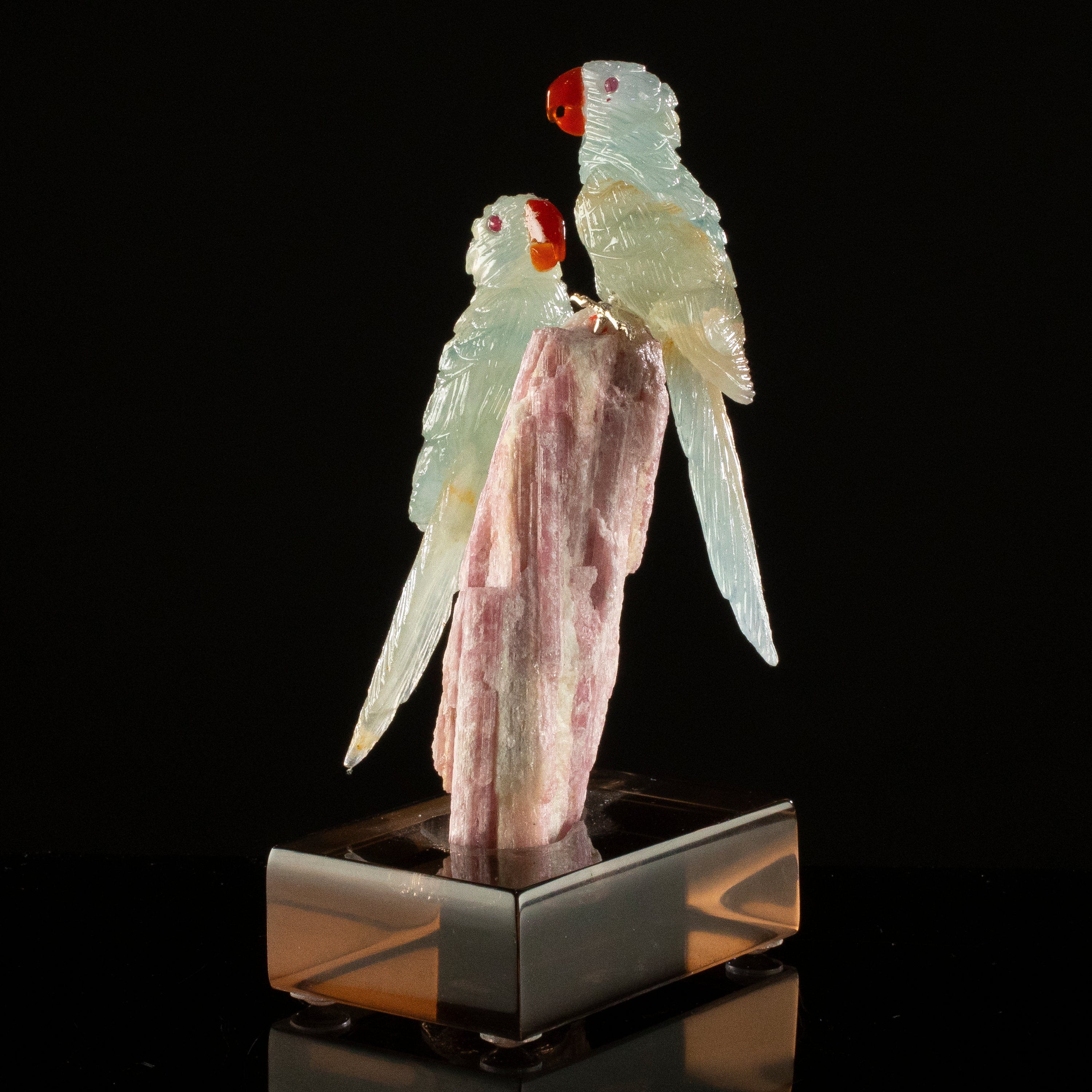 KALIFANO Love Birds Carvings Peter Muller Blue Calcite Macaw Couple Carving on Rubellite Base LB.C215.017