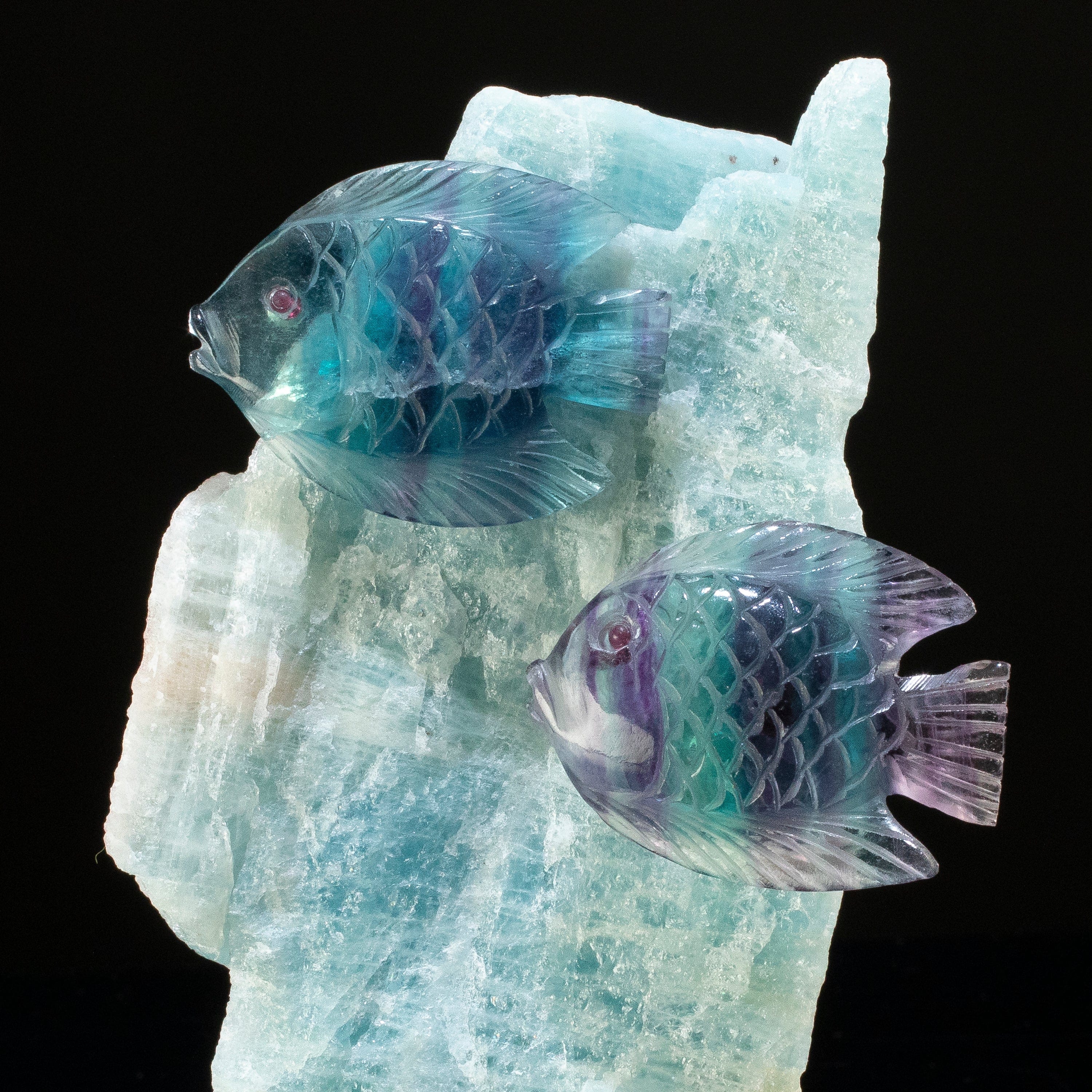 KALIFANO Love Birds Carvings Peter Muller Fluorite Fish Couple Carving on Aquamarine Base LB.E206.001