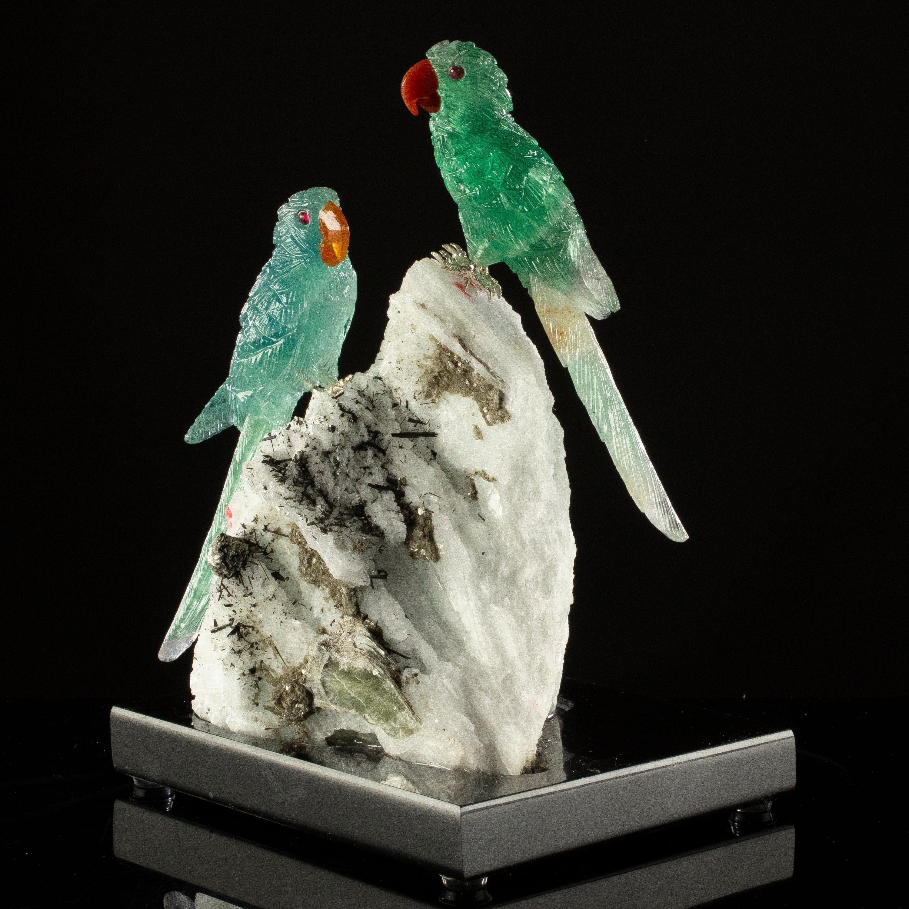 KALIFANO Love Birds Carvings Peter Muller Fluorite Macaw Couple Carving on Mica & Calcite Base LB.B201.009