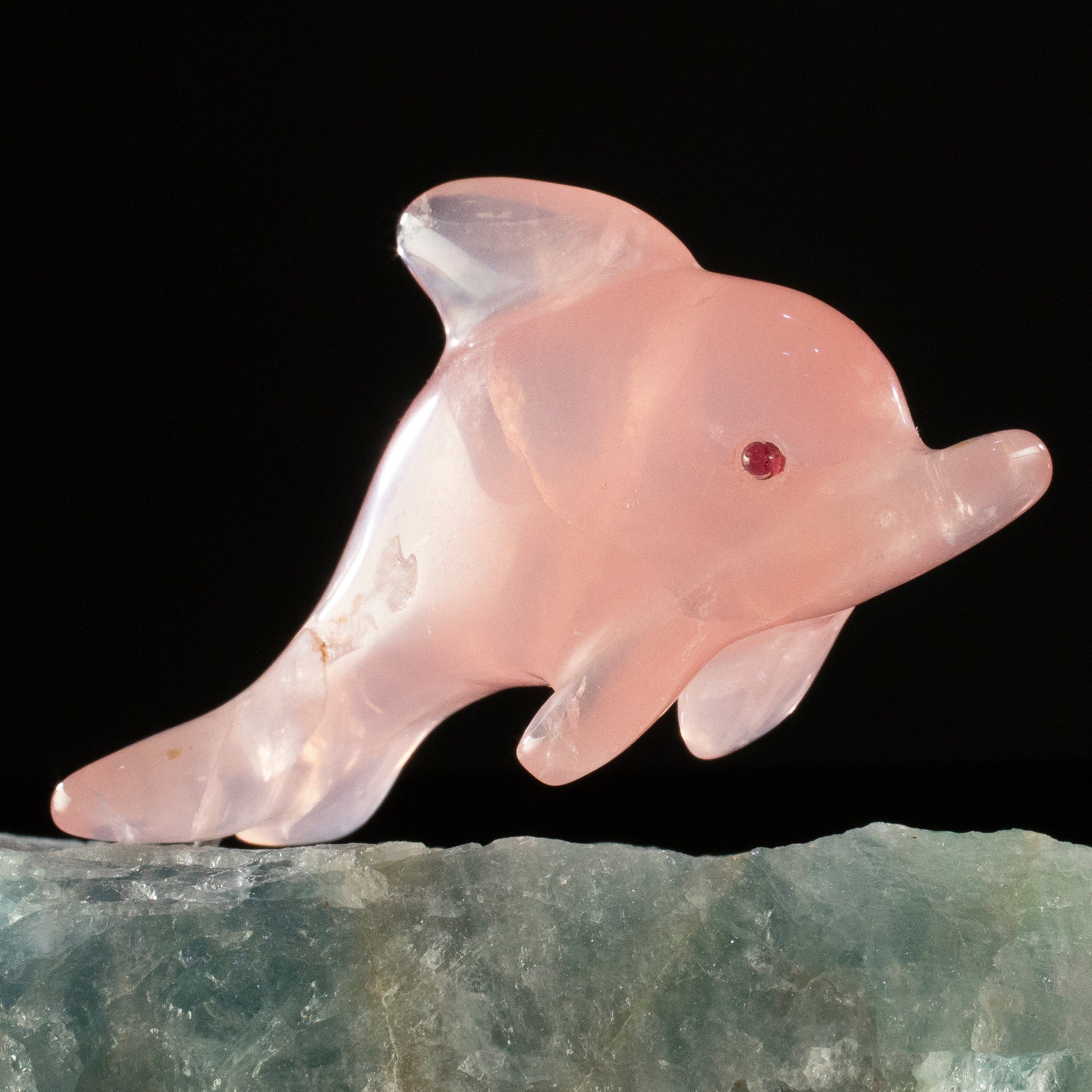 KALIFANO Love Birds Carvings Peter Muller Rose Quartz Dolphin Carving on Aquamarine Base LB.E107.001