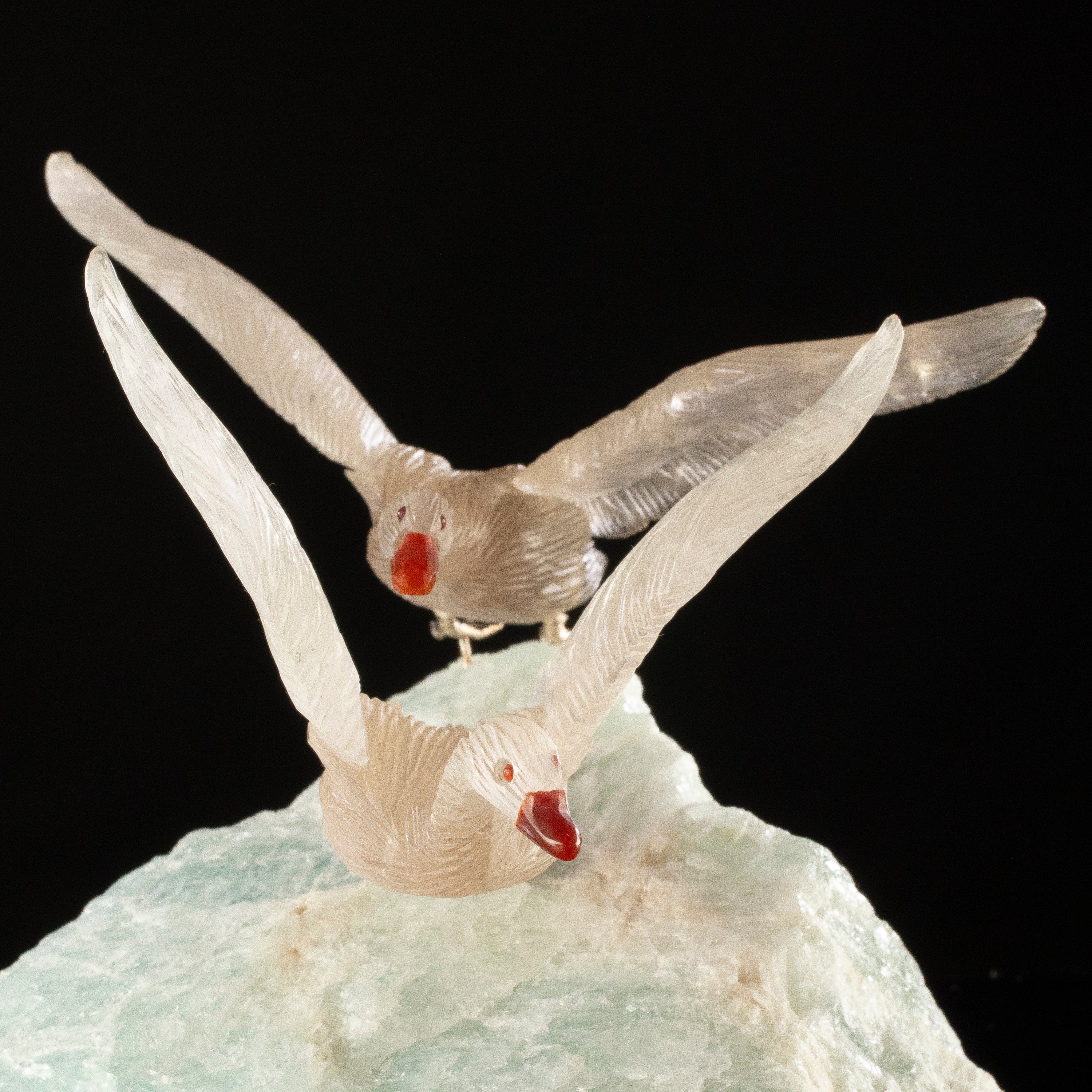 KALIFANO Love Birds Carvings Peter Muller Smoky Quartz Goose Couple Carving on Aquamarine Base LB.A238.009