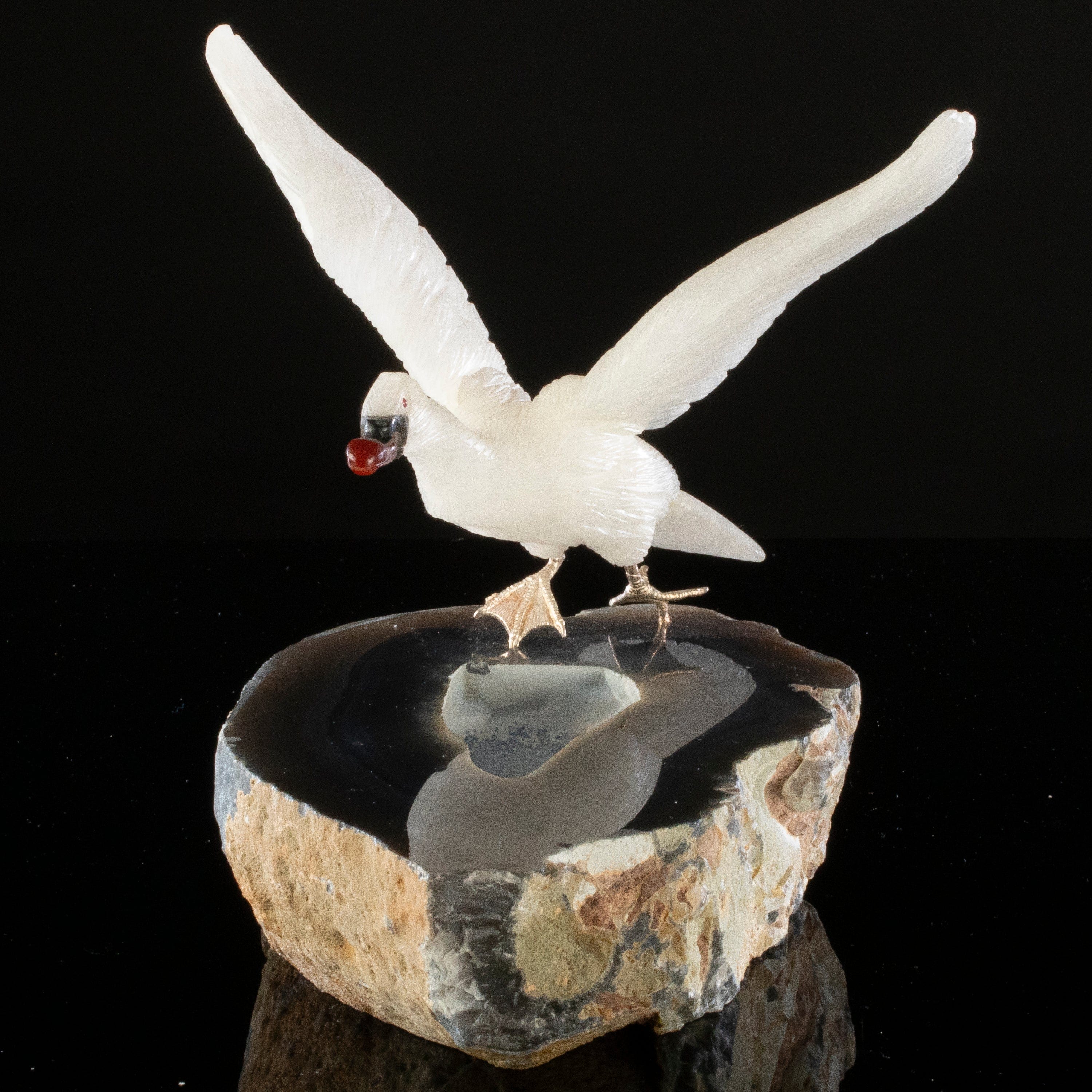 Kalifano Love Birds Carvings Quartz Goose Love Bird Carving on Agate Base LB.A111.001