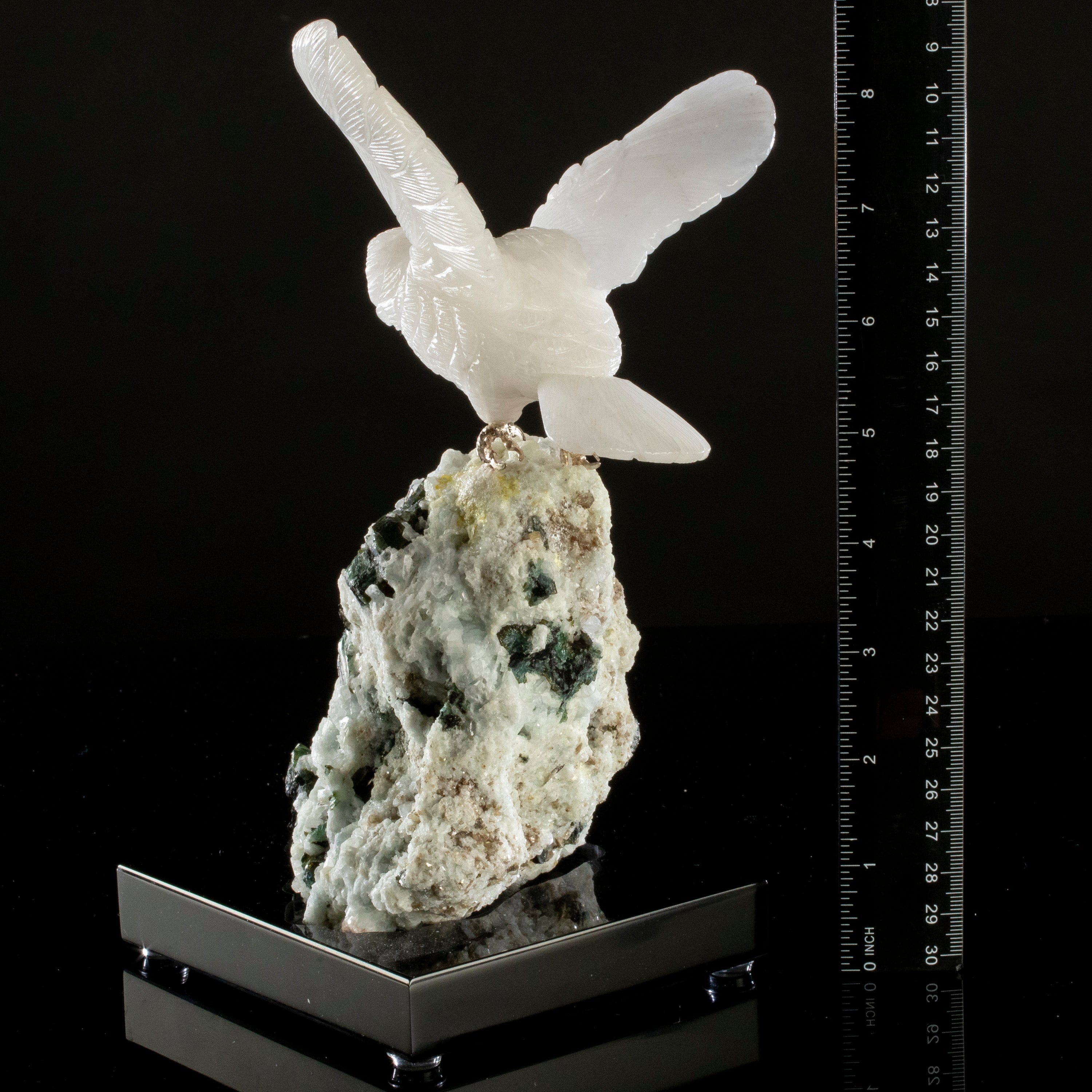 Kalifano Love Birds Carvings Quartz Owl Love Bird Carving on Quartz & Epidote Base LB.A329.001