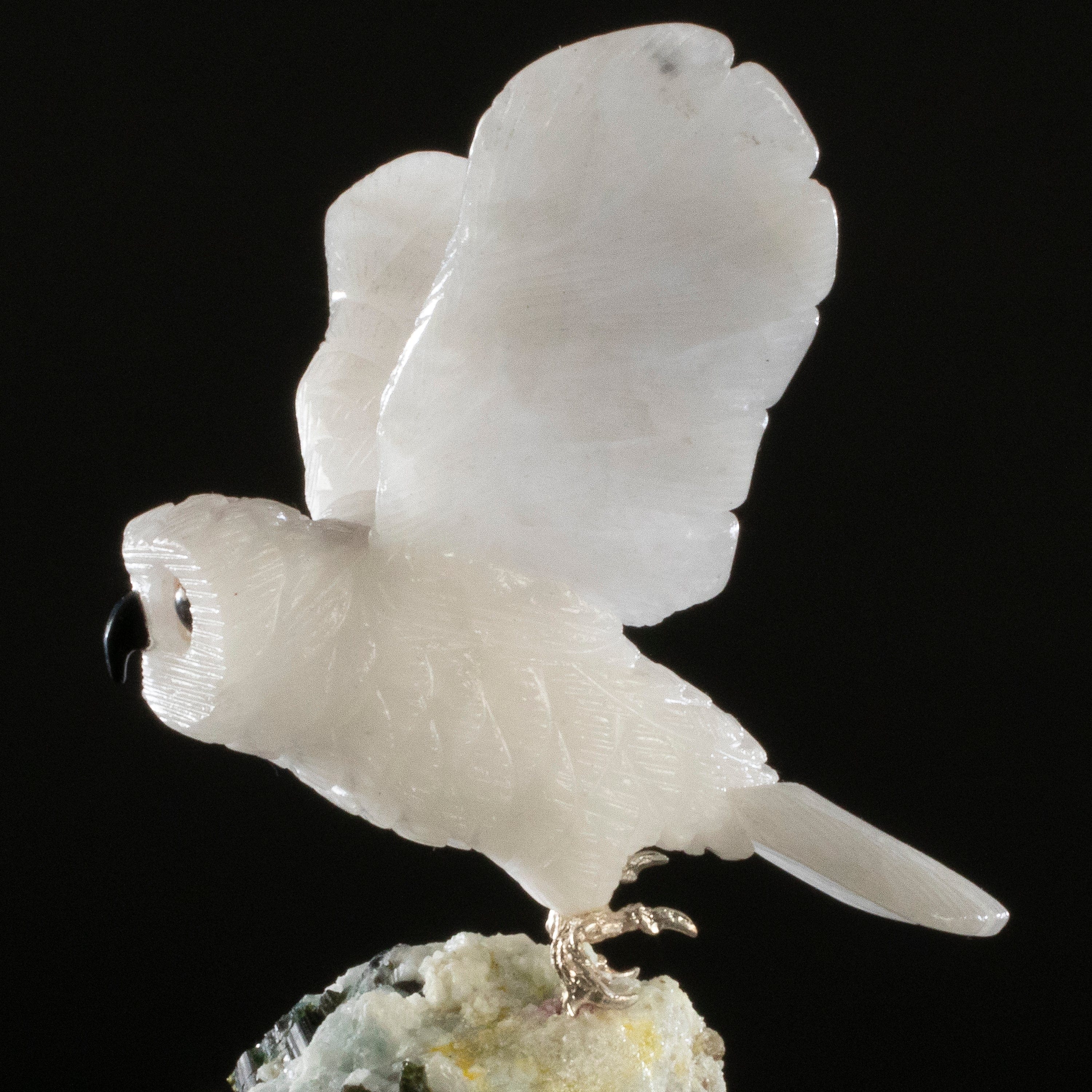 Kalifano Love Birds Carvings Quartz Owl Love Bird Carving on Quartz & Epidote Base LB.A329.001