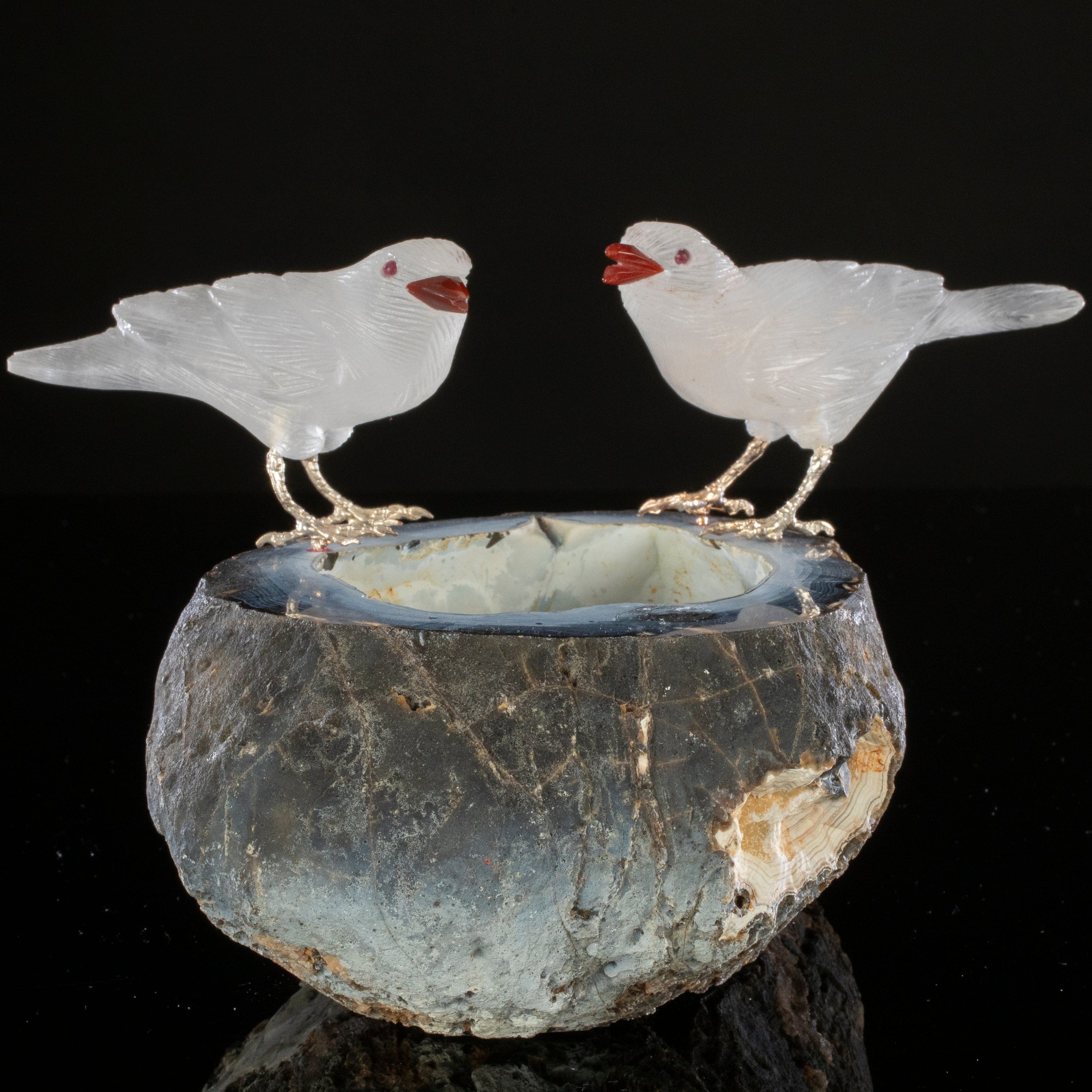 Kalifano Love Birds Carvings Quartz Sparrow Couple Love Birds Carving on Agate Base LB.A201.004