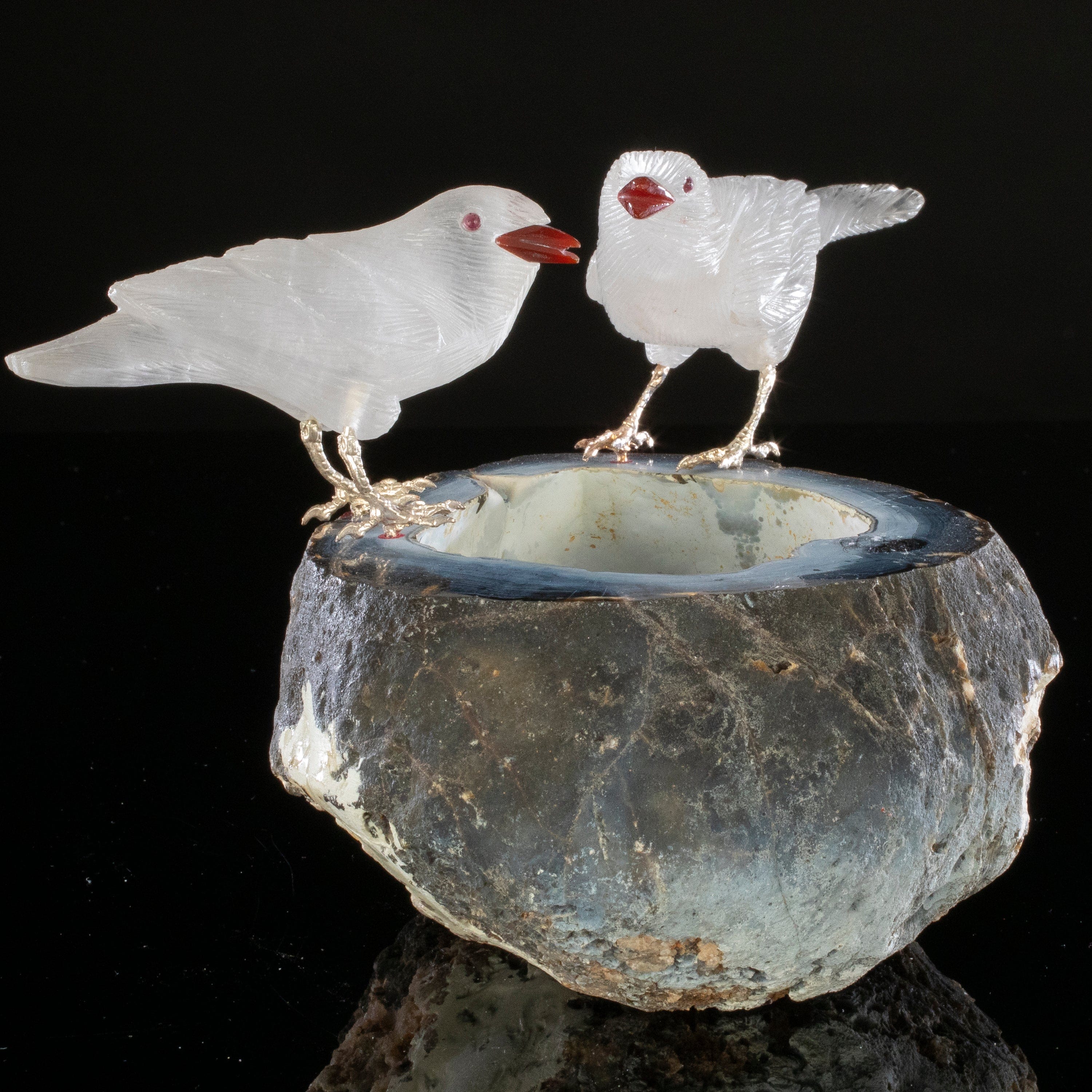 Kalifano Love Birds Carvings Quartz Sparrow Couple Love Birds Carving on Agate Base LB.A201.004