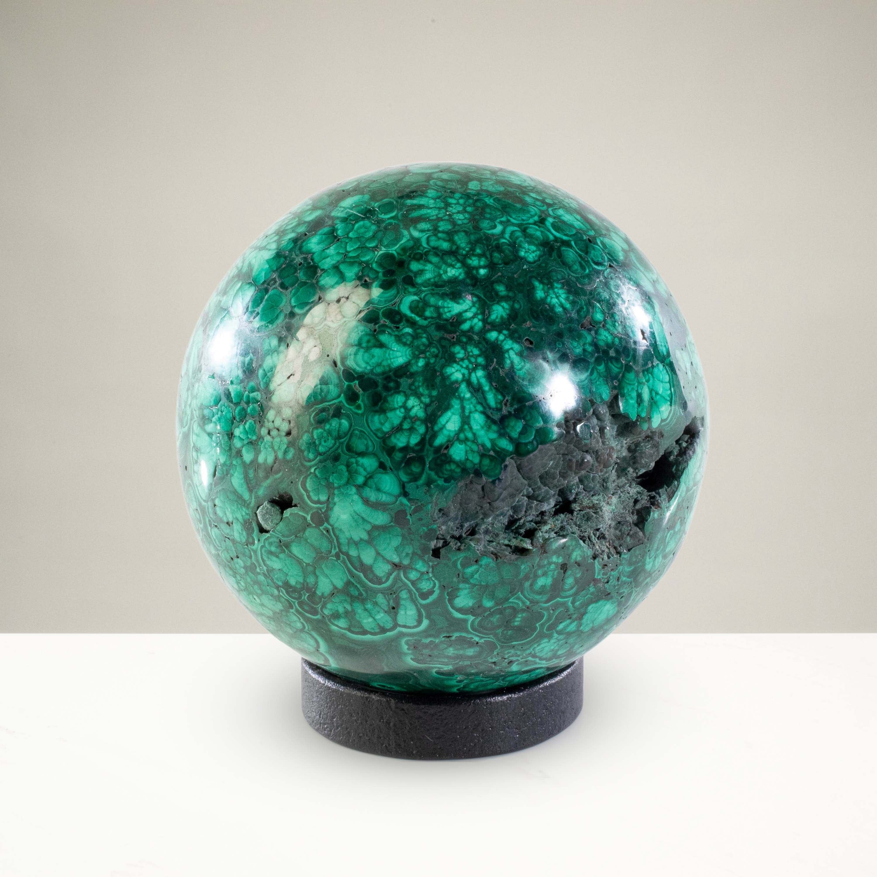 Kalifano Malachite Malachite Sphere Carving 3.5" / 1,240g SP3000-MA.001