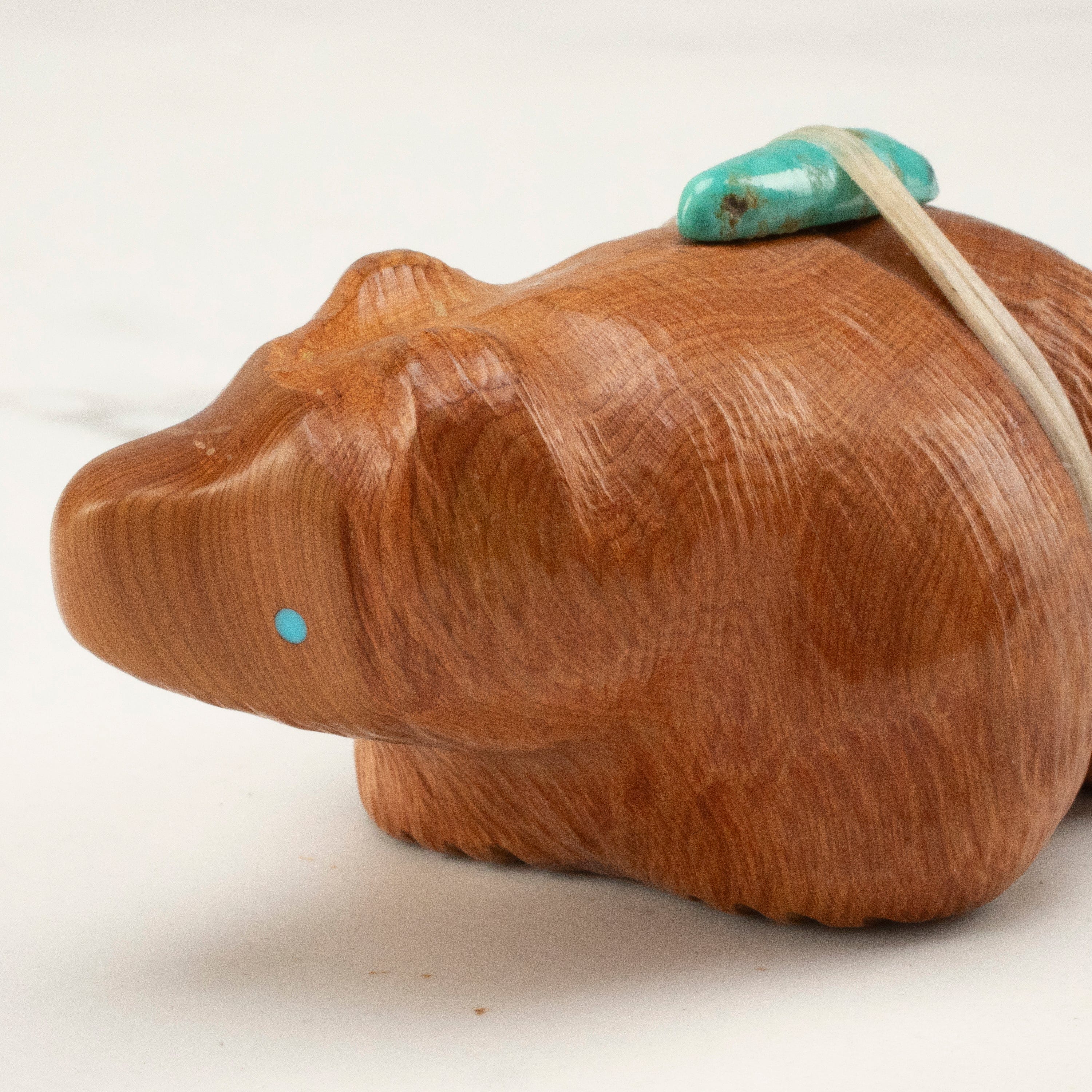 Kalifano Native American Fetish Carvings Herbert Halate Handmade Zuni Fetish Bear Carving NAC360.012
