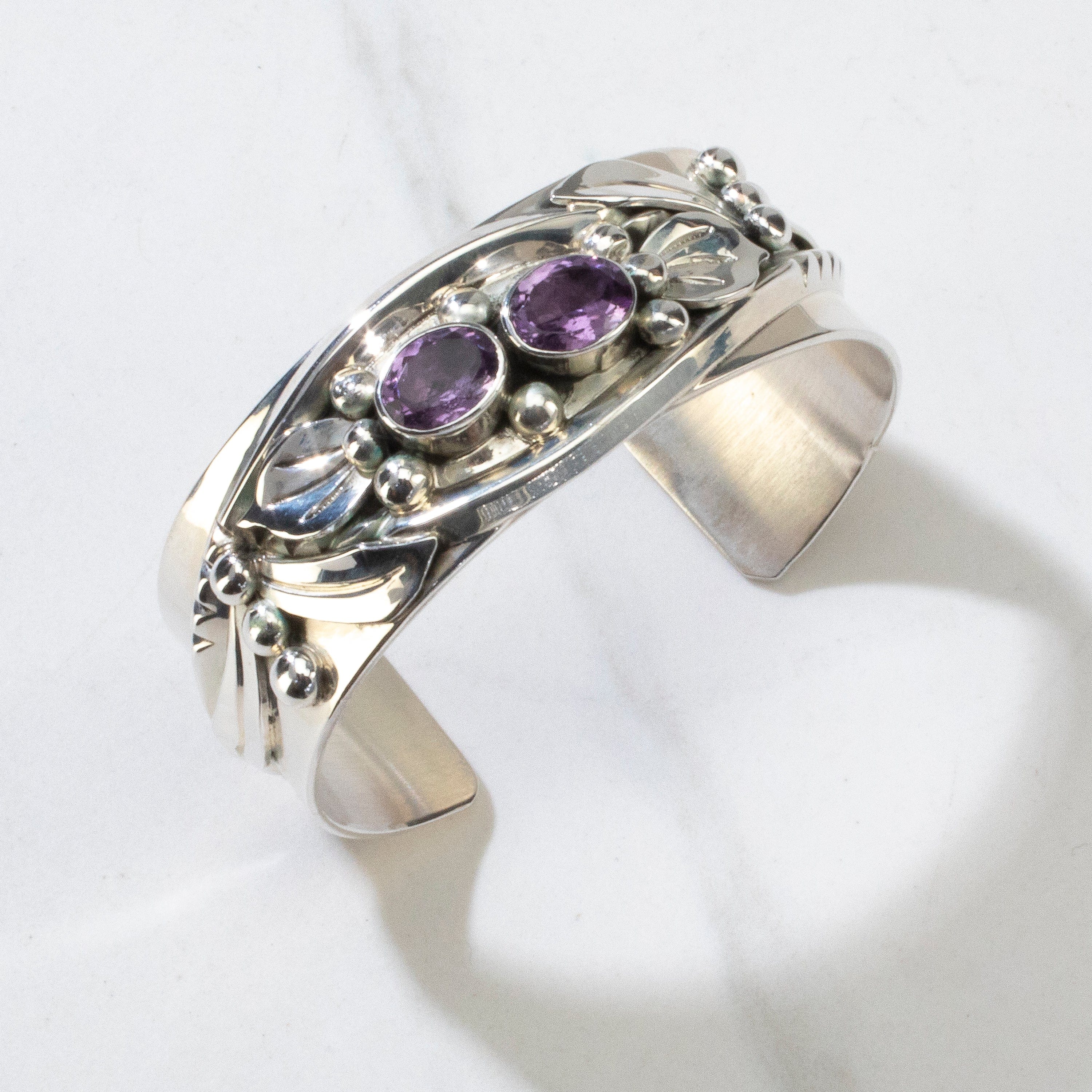 Kalifano Native American Jewelry Amethyst Navajo USA Native American Made 925 Sterling Silver Cuff NAB1600.013