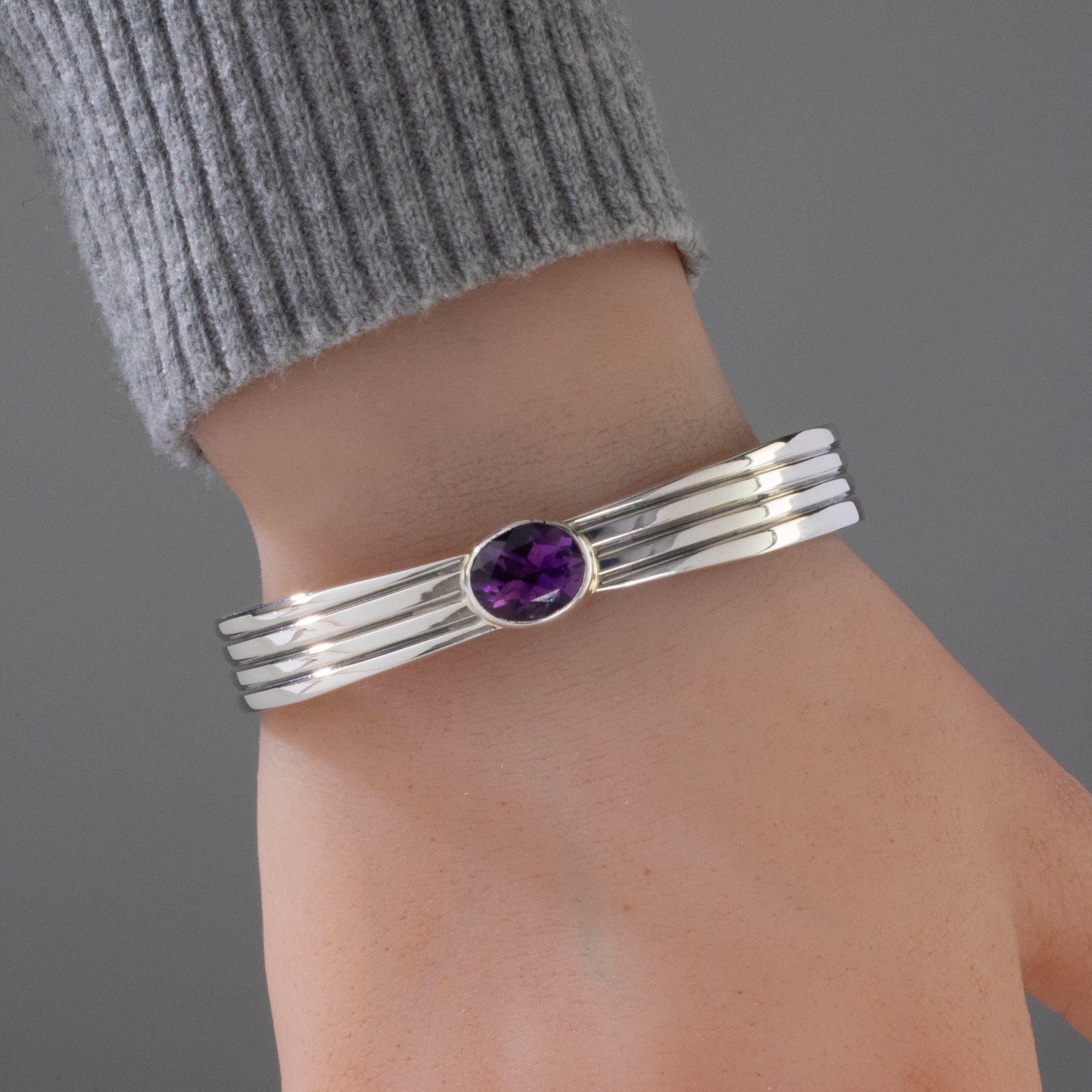 Kalifano Native American Jewelry Amethyst Navajo USA Native American Made 925 Sterling Silver Cuff NAB800.032