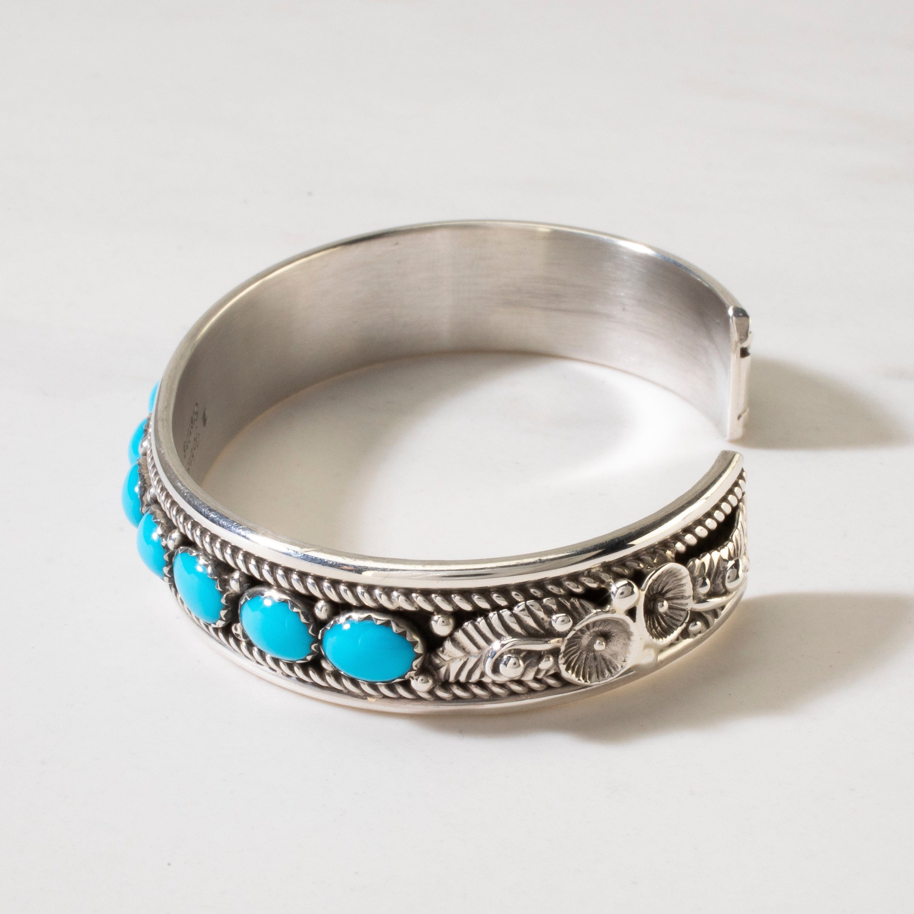 Kalifano Native American Jewelry Bobby Johnson Navajo Sleeping Beauty Turquoise USA Native American Made 925 Sterling Silver Cuff NAB1400.007