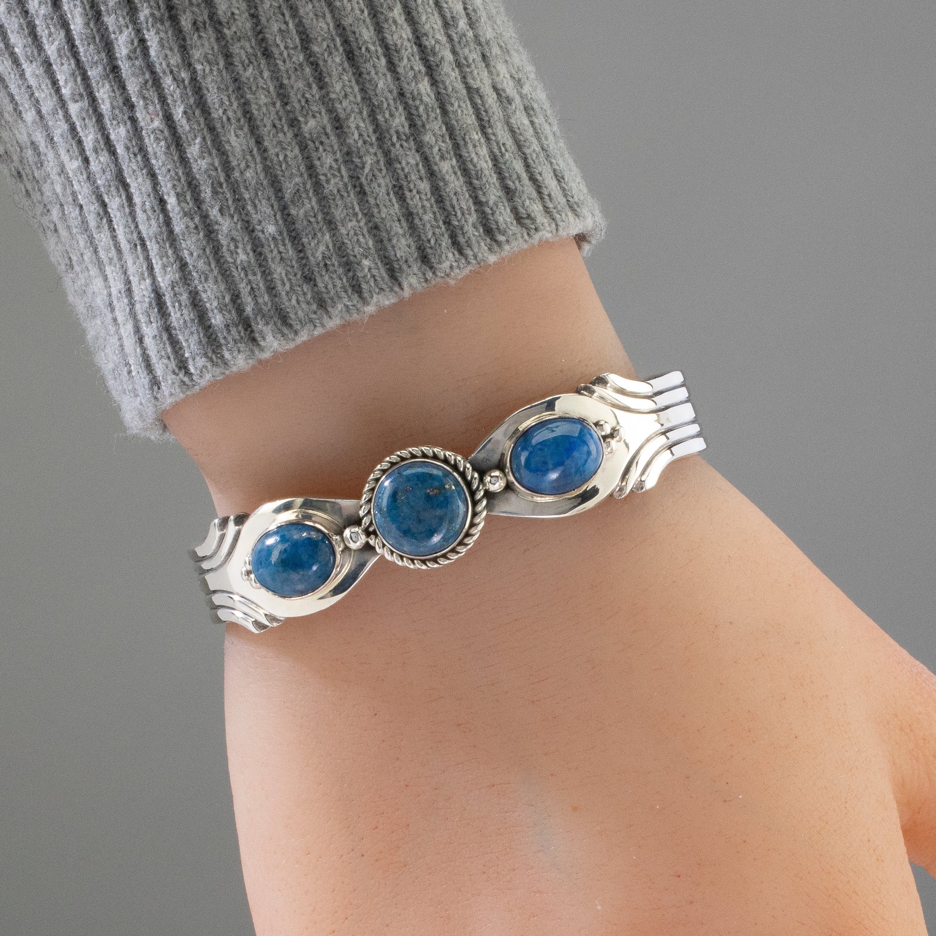 Kalifano Native American Jewelry Denim Lapis Navajo USA Native American Made 925 Sterling Silver Cuff NAB1000.018