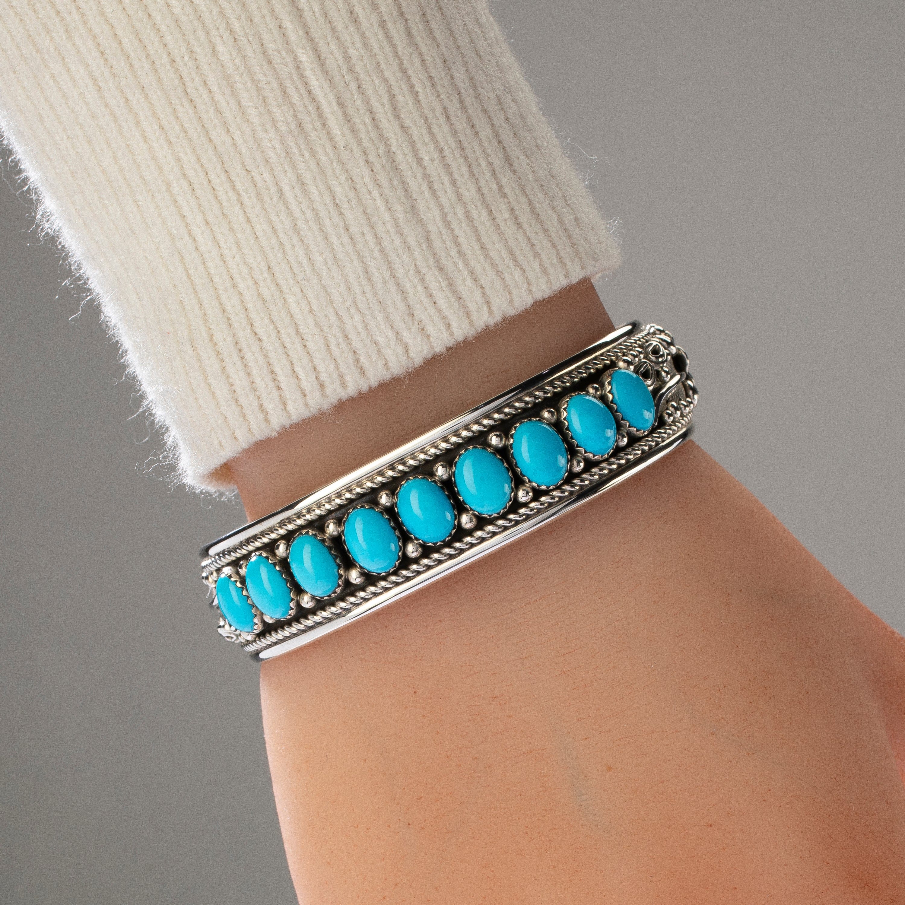 Kalifano Native American Jewelry Evelyne & Edwards James Sleeping Beauty Turquoise Navajo USA Native American Made 925 Sterling Silver Cuff NAB1400.004