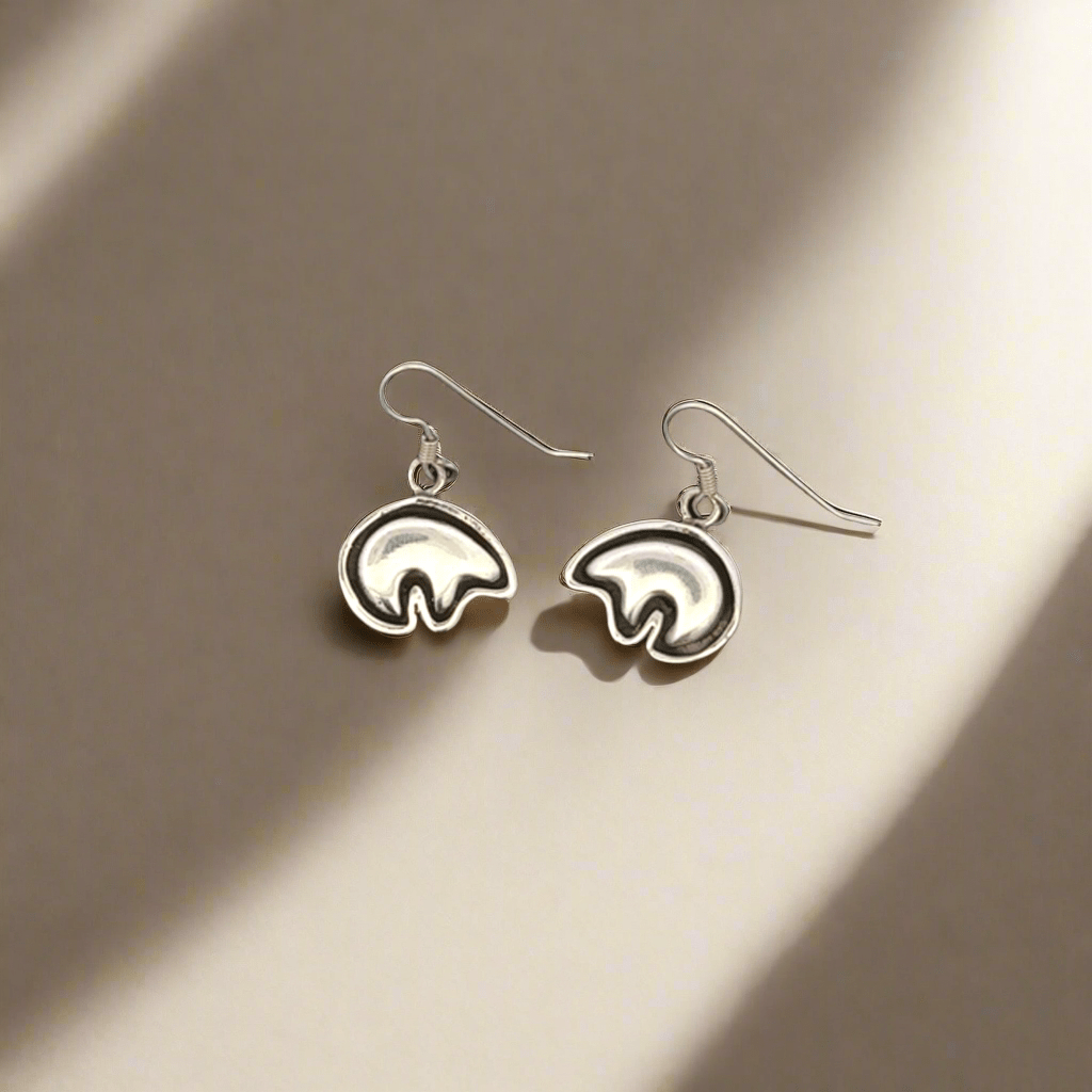 Kalifano Native American Jewelry Hopi Bear USA Native American Made 925 Sterling Silver Earrings with French Hook NAE200.023