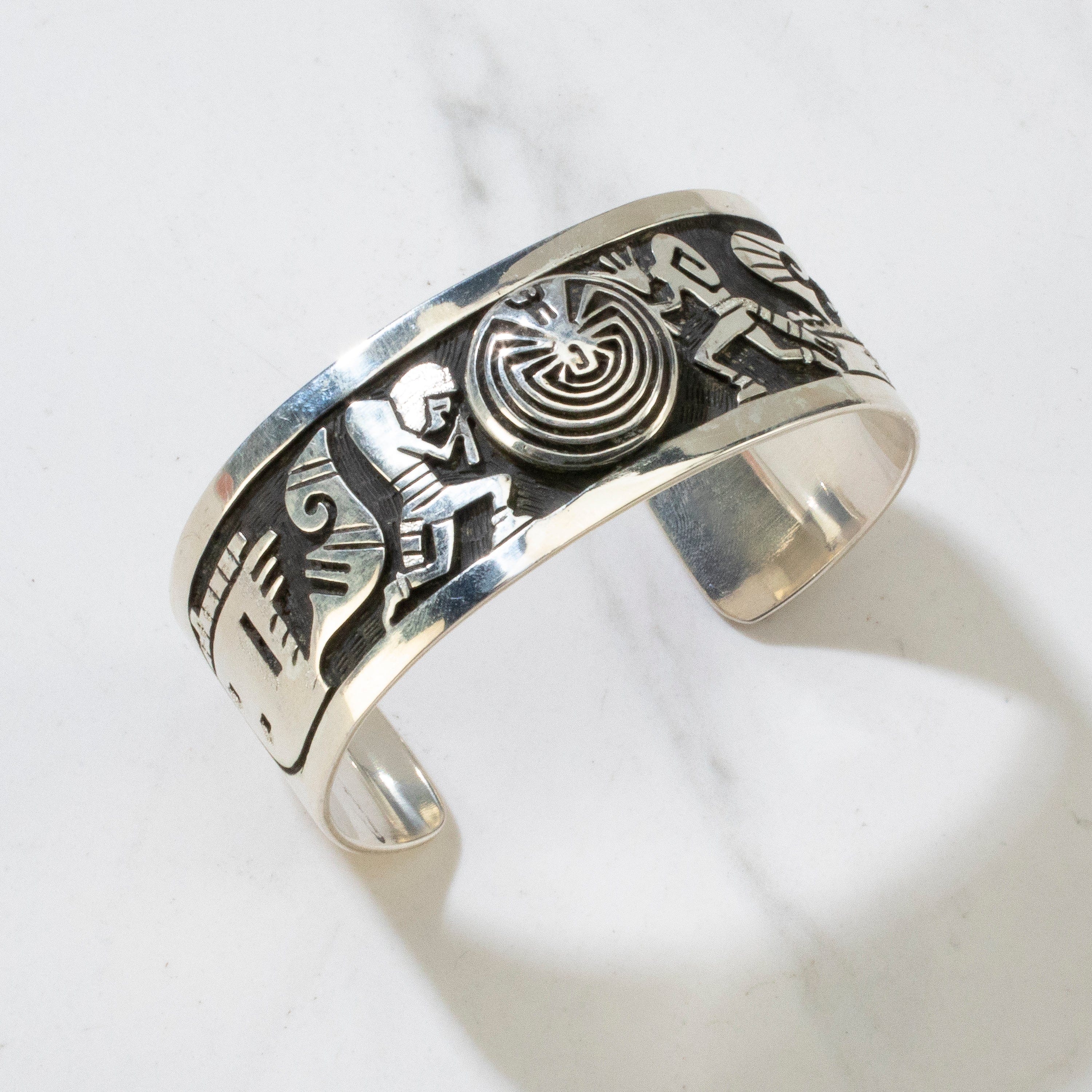 Kalifano Native American Jewelry Man in Maze Hopi USA Native American Made 925 Sterling Silver Cuff NAB1300.007