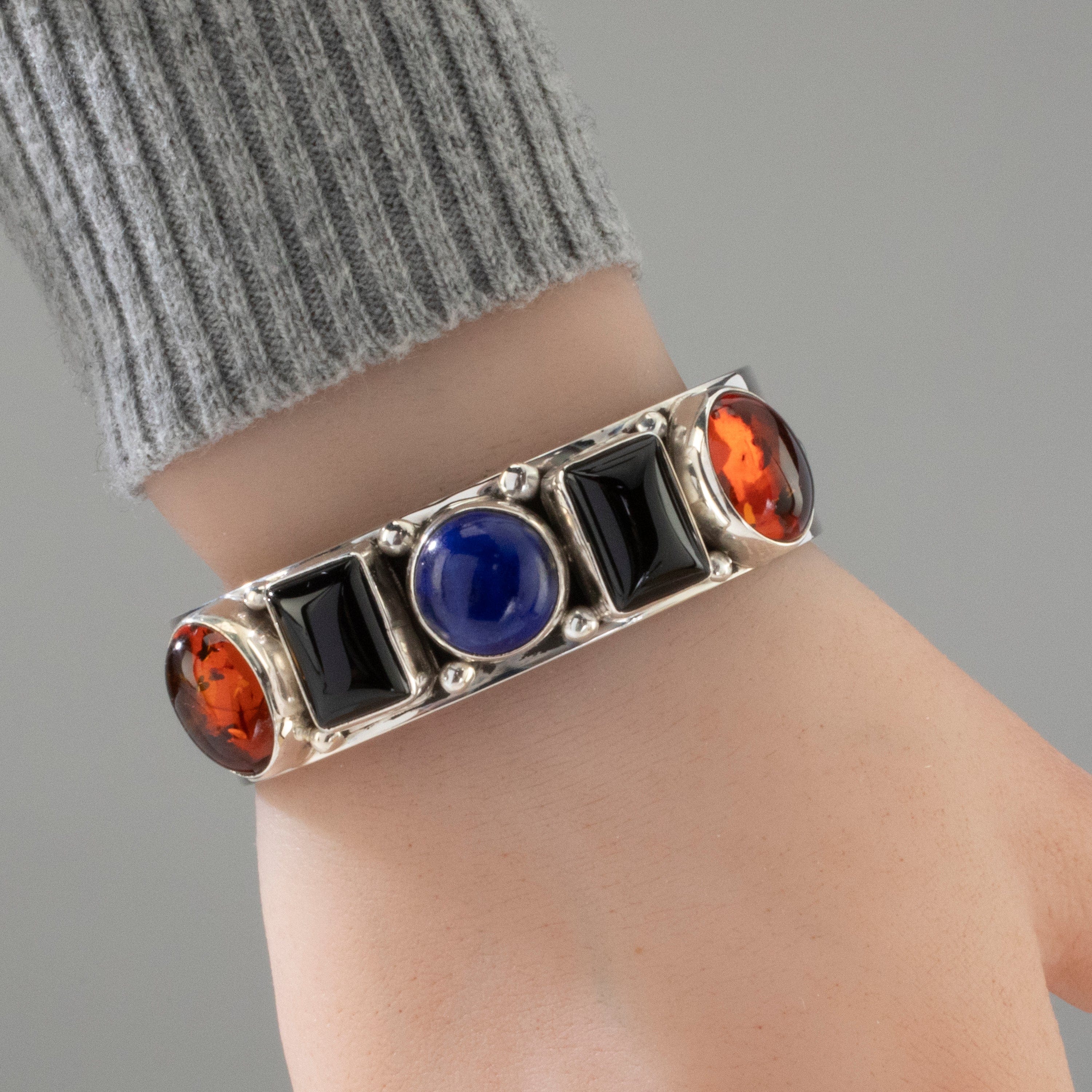 Kalifano Native American Jewelry Richard Long Sr. Amber, Black Onyx, & Lapis Navajo USA Native American Made 925 Sterling Silver Cuff NAB1800.036