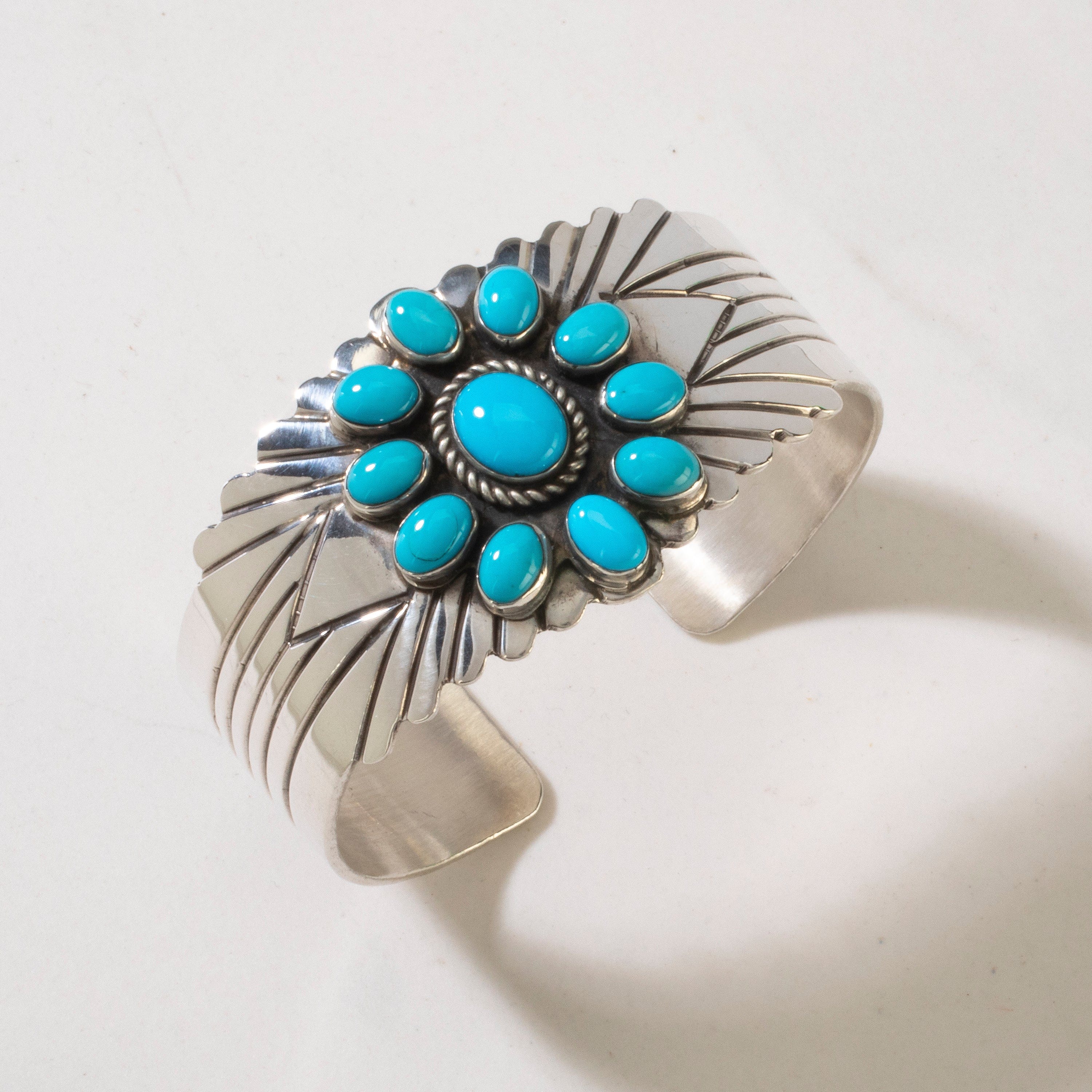 Kalifano Native American Jewelry Richard Long Sr. Sleeping Beauty Turquoise Flower Navajo USA Native American Made 925 Sterling Silver Cuff NAB2900.010