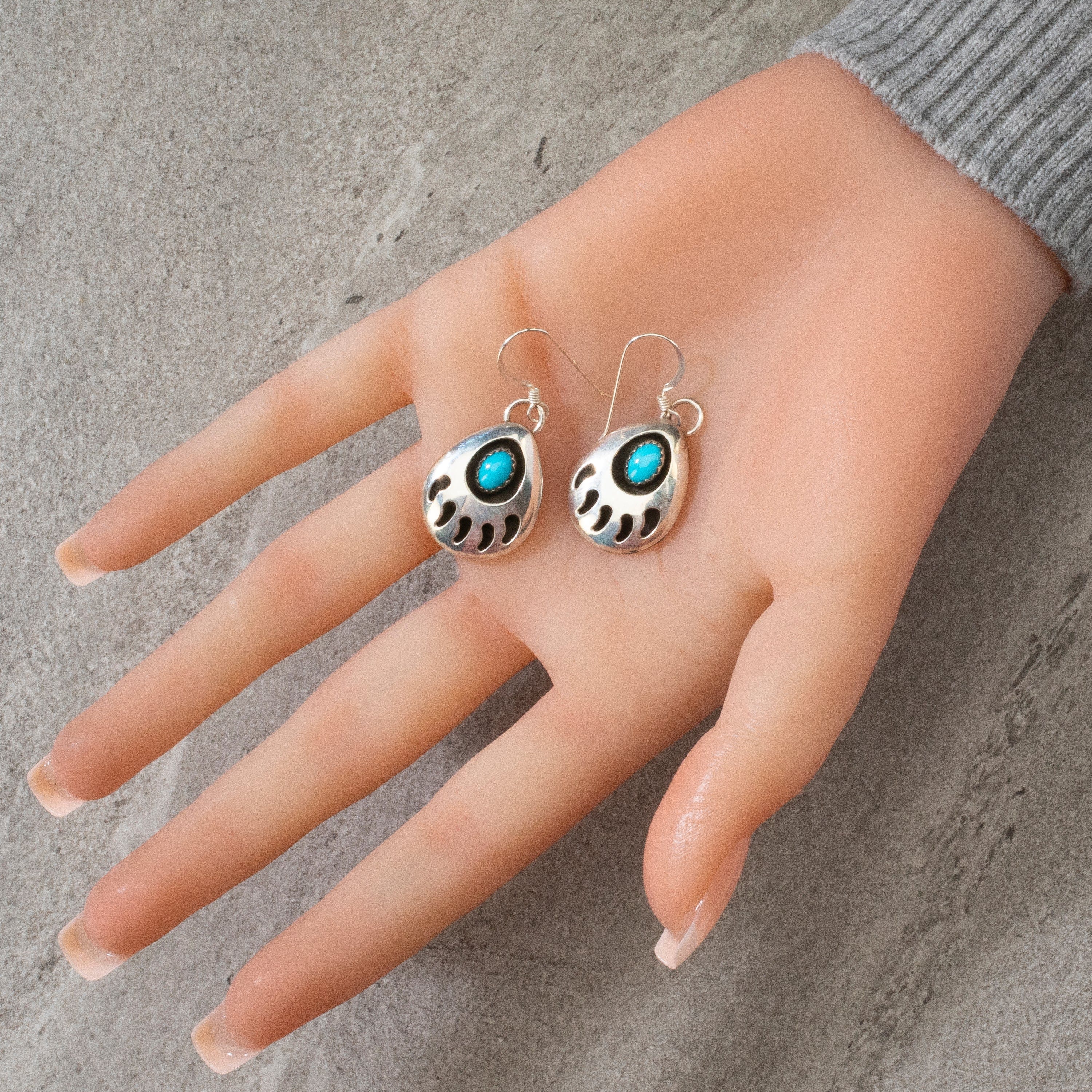 Kalifano Native American Jewelry Sleeping Beauty Turquoise Bear Paw Navajo USA Native American Made 925 Sterling Silver Earrings with French Hook NAE250.007