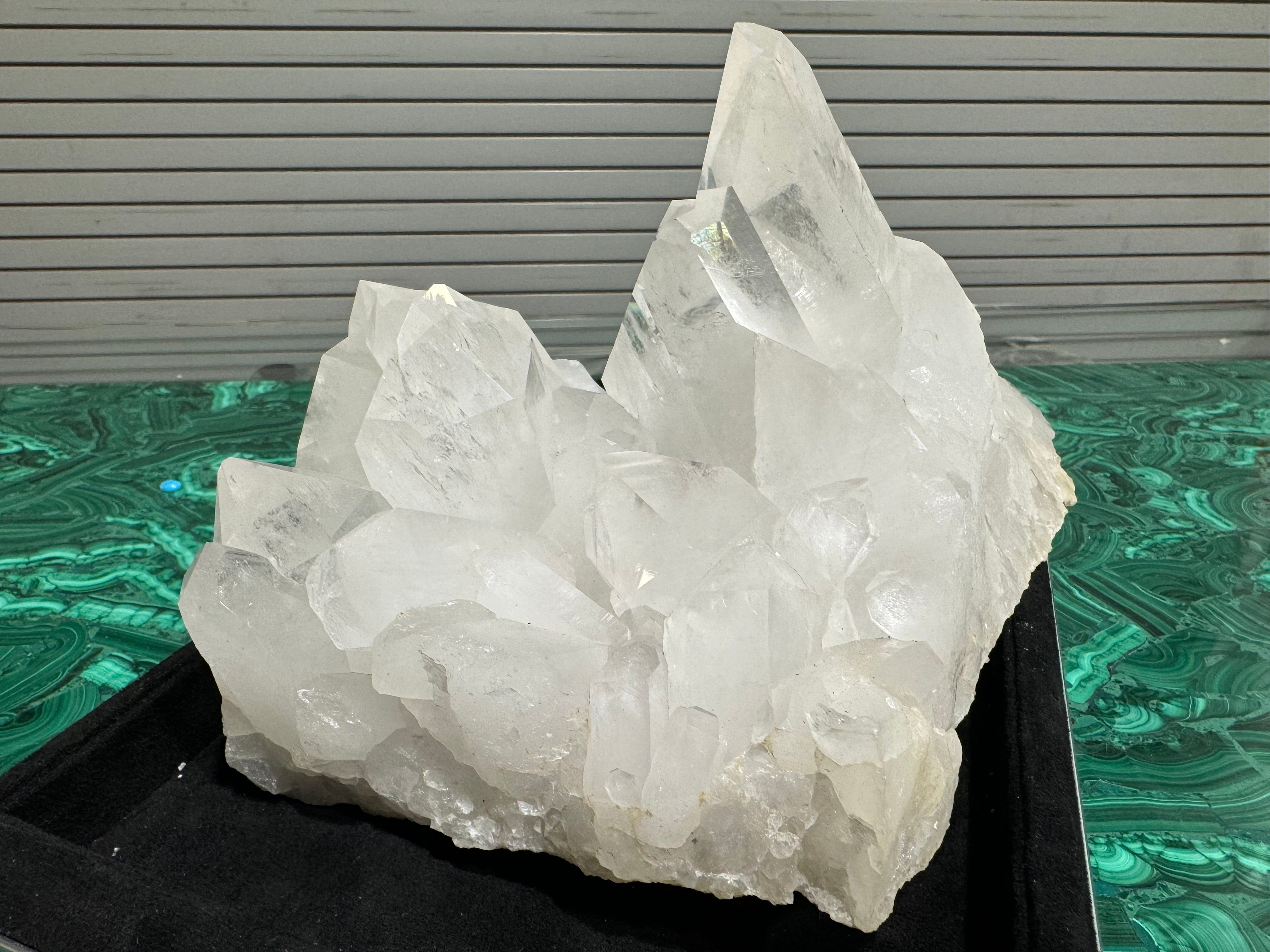 Kalifano Quartz Natural Clear Quartz Cluster 8.5" (AA800.003 -- 216mm W x 146mm H (203mm L) QC8000.003