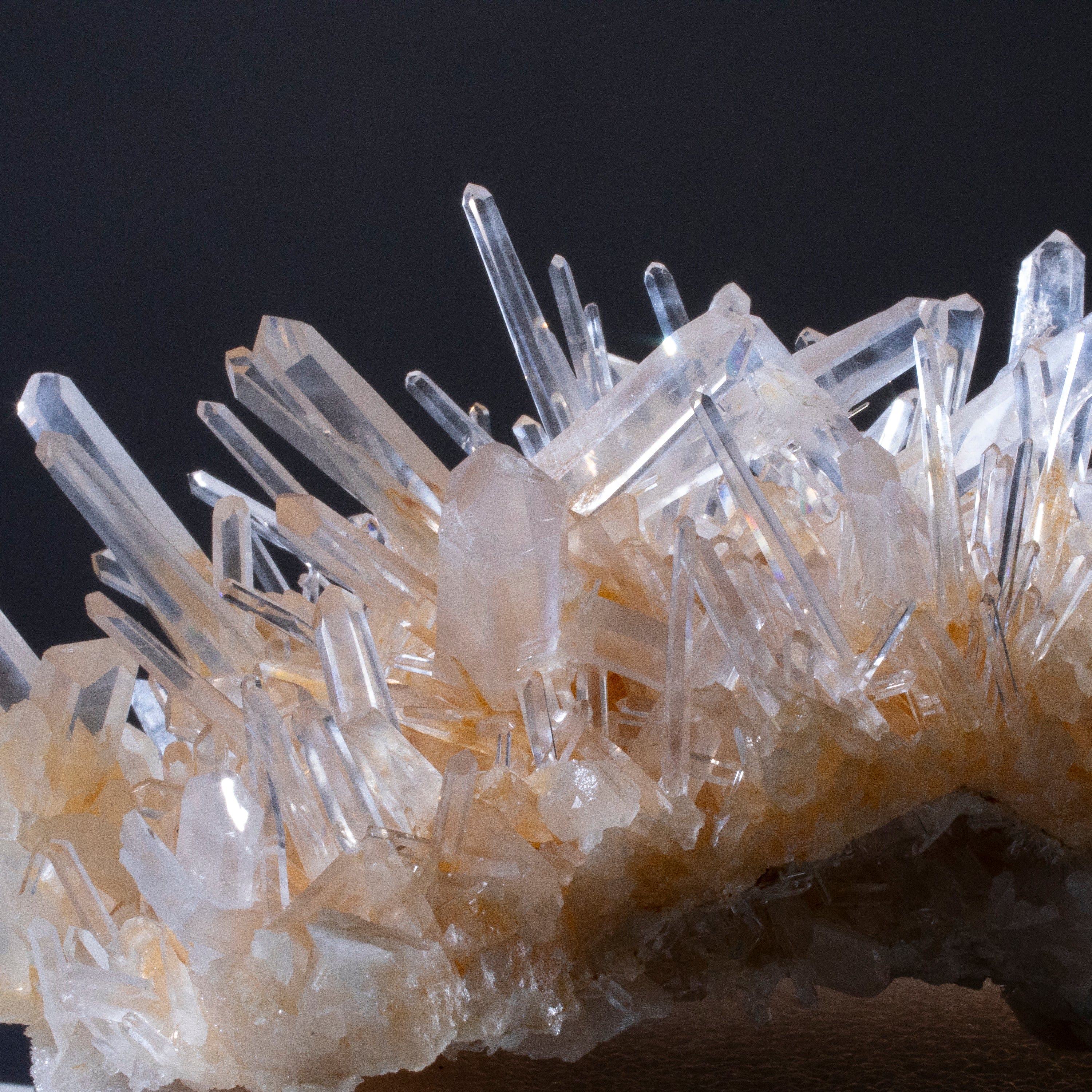 Kalifano Quartz Natural Mango Quartz Cluster Specimen 12" / 4.5 lbs QCM70000.001