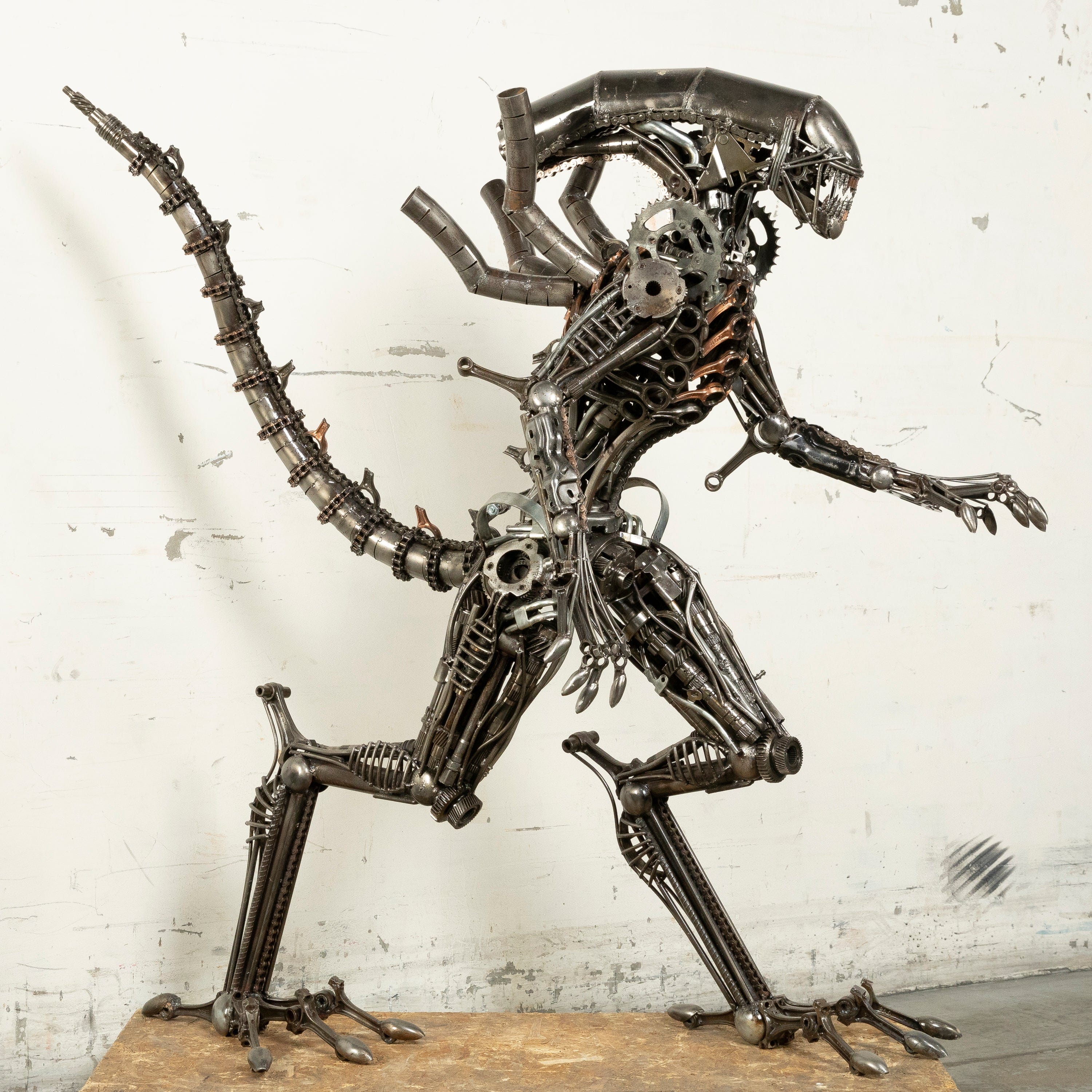 Kalifano Recycled Metal Art 55" Alien Inspired Recycled Metal Art Sculpture RMS-A140-S01