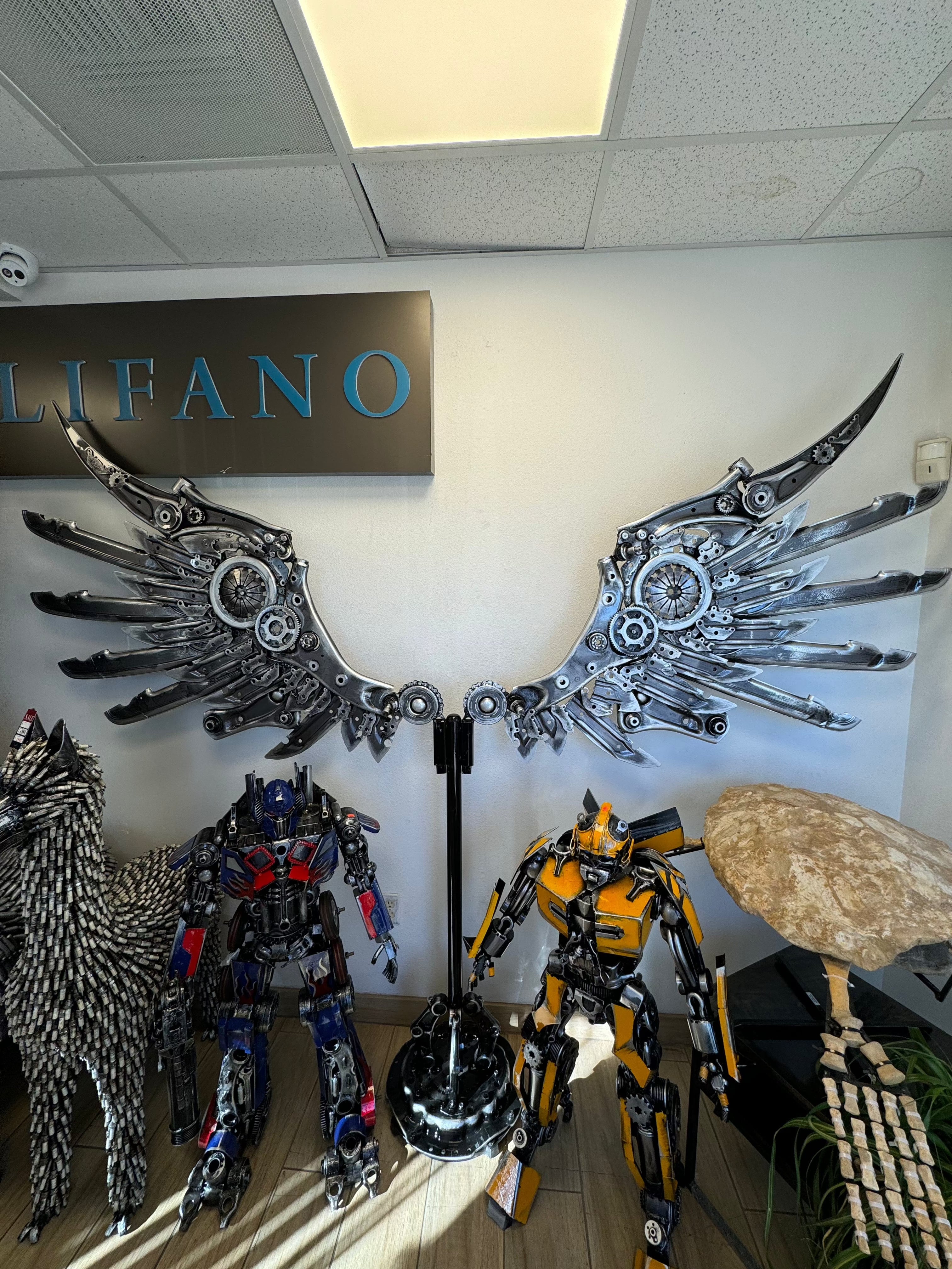 Kalifano Recycled Metal Art 85" Wings Recycled Metal Art RMS-MW275x216-P