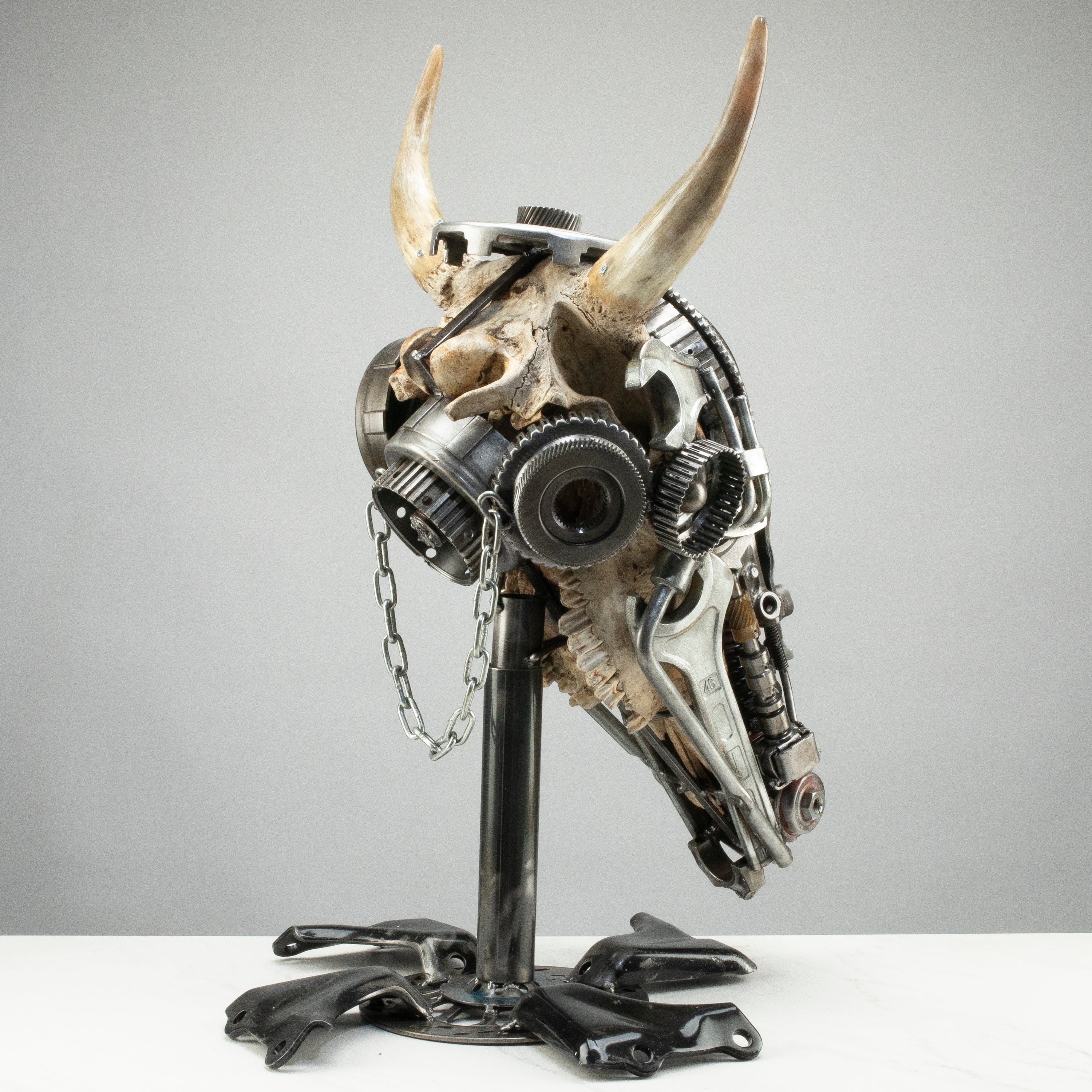 Kalifano Recycled Metal Art Bull Skull Recycled Metal Art Sculpture RMS-BSK-S194