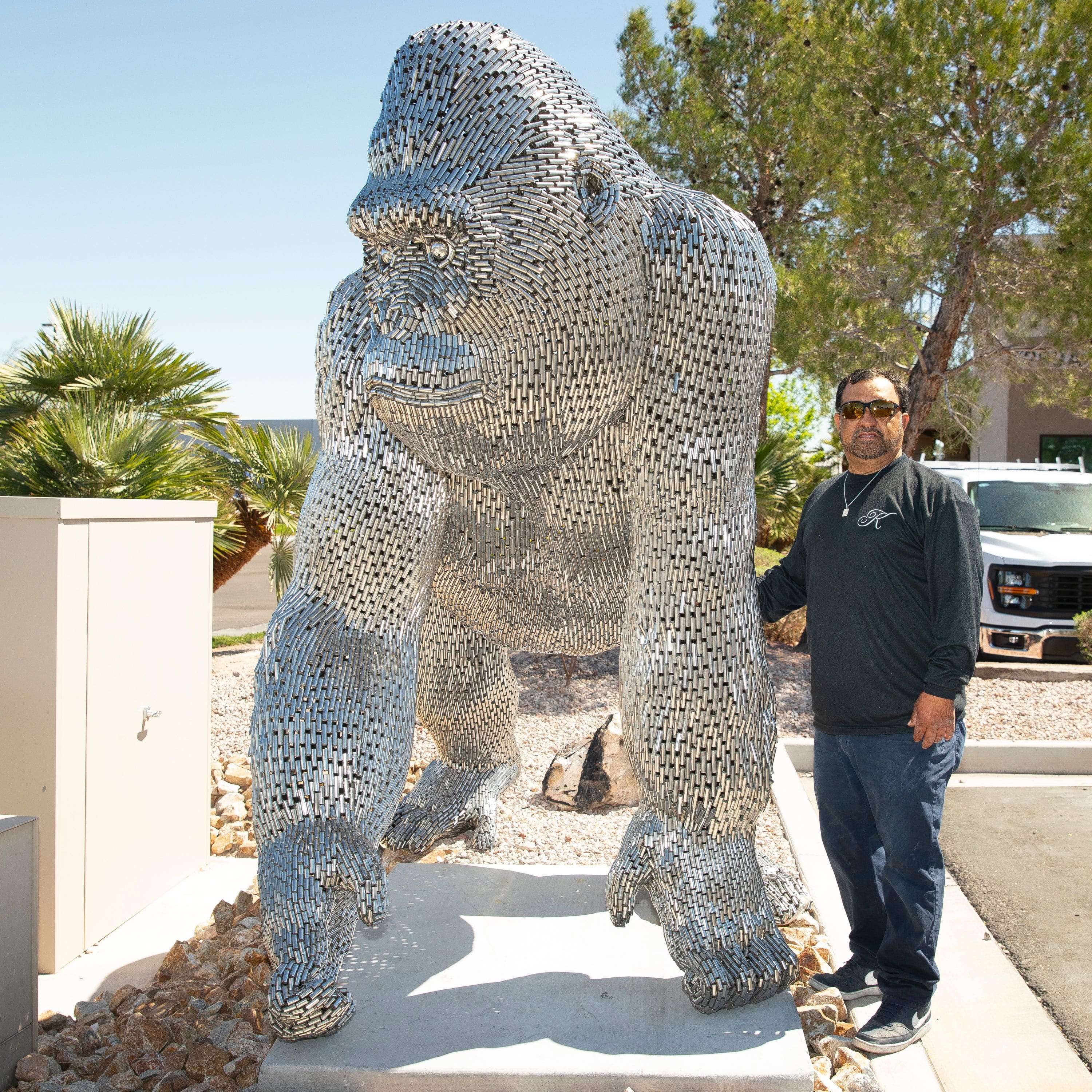 Kalifano Recycled Metal Art Giant Gorilla Stainless Steel Statue SSS-G230