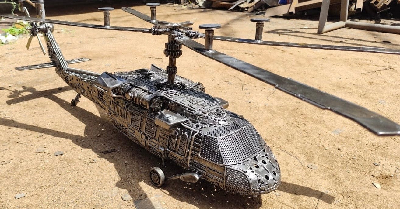 KALIFANO Recycled Metal Art UH-60 Blackhawk - MEDEVAC Helicopter Recycled Metal Art Table RMS-UH60T-N