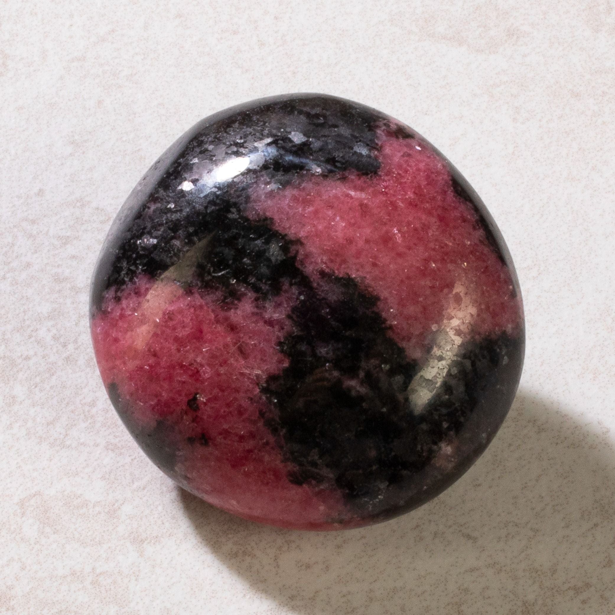 KALIFANO Rhodonite Rhodonite Palm Stone PS60-RE