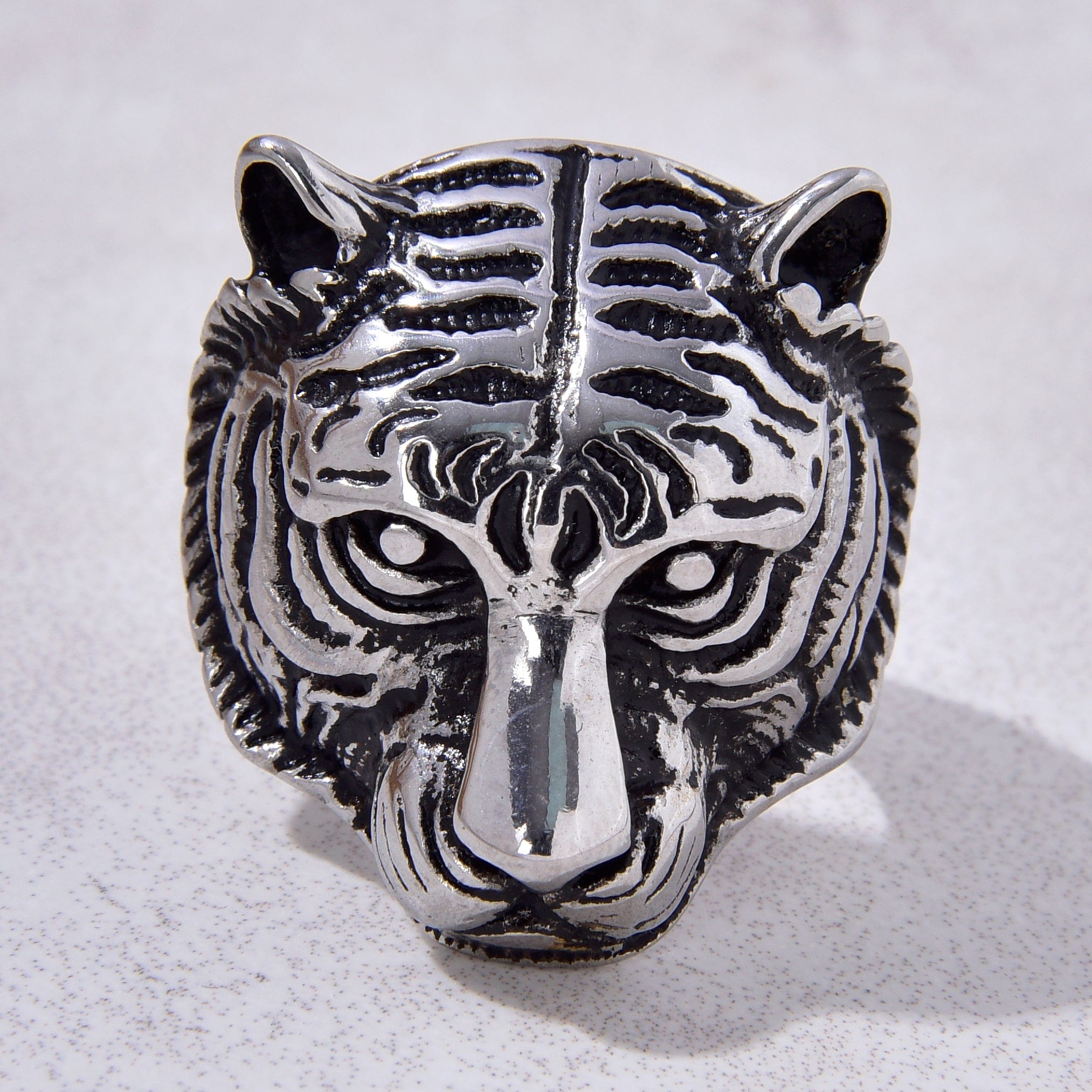 Kalifano Steel Hearts Jewelry Silver Tiger Steel Hearts Ring