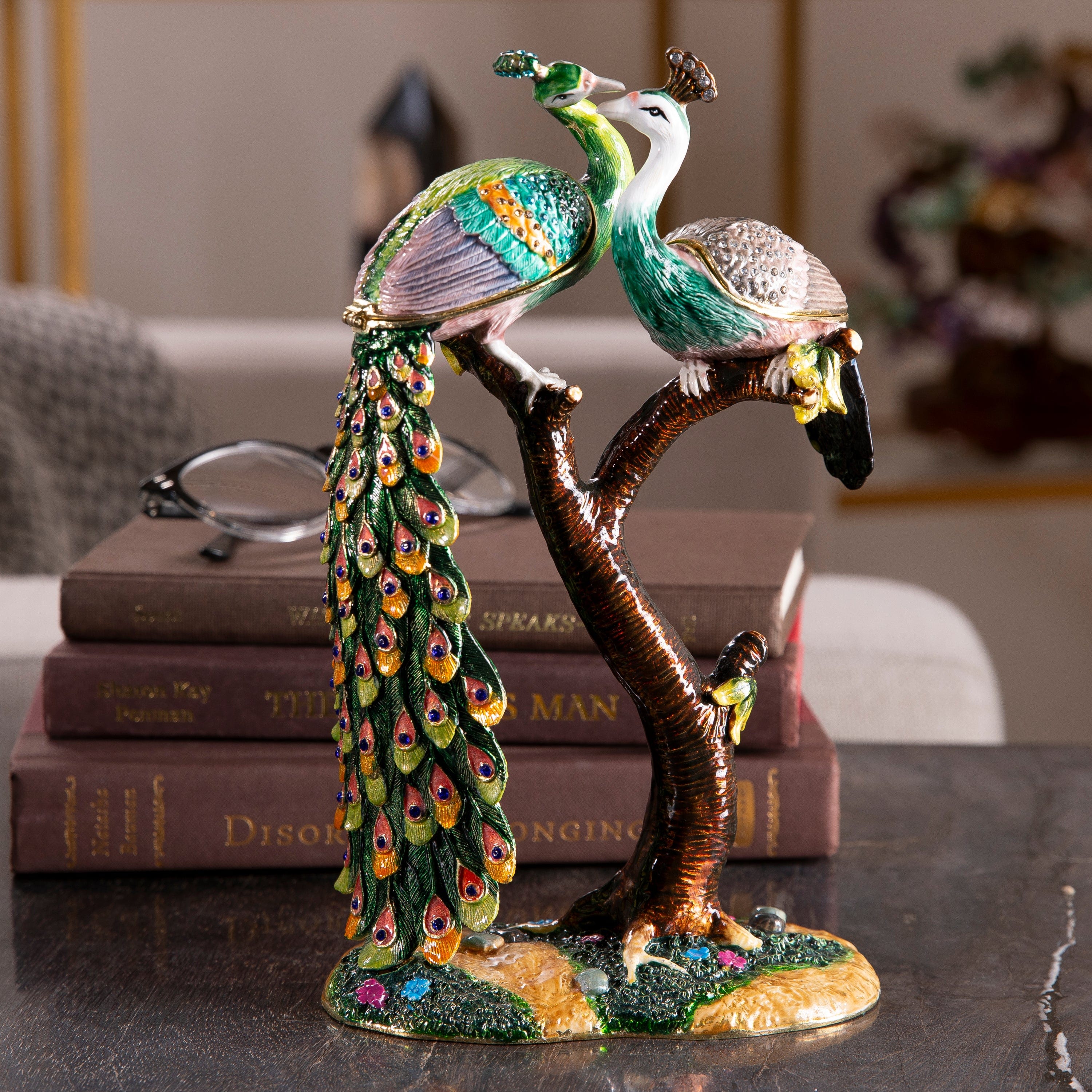 Kalifano Vanity Figurine Lovers Peacock Figurine Keepsake Box made with Crystals SVA-112