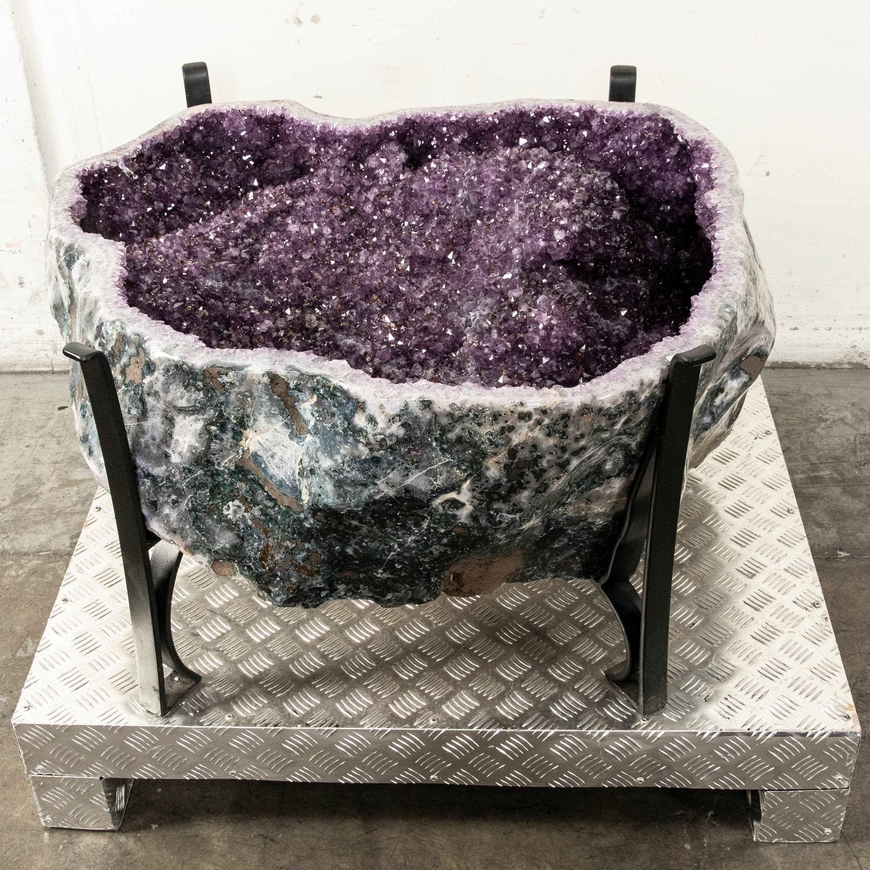 Kalifano Amethyst Amethyst Geode - 19 in. / 490 lbs BAG78000.003