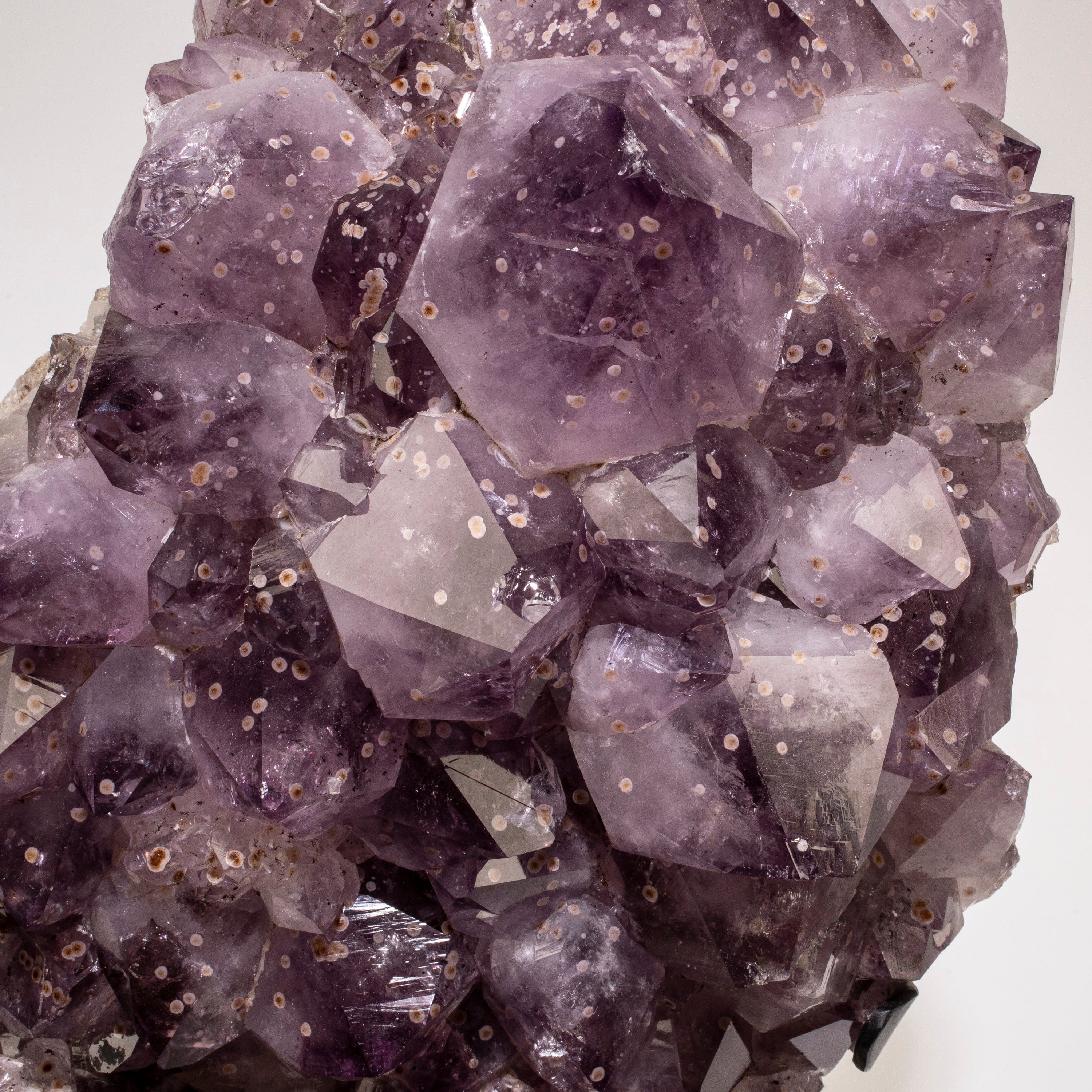 Kalifano Amethyst Amethyst Geode - 22 in. / 64 lbs BAG10000.005