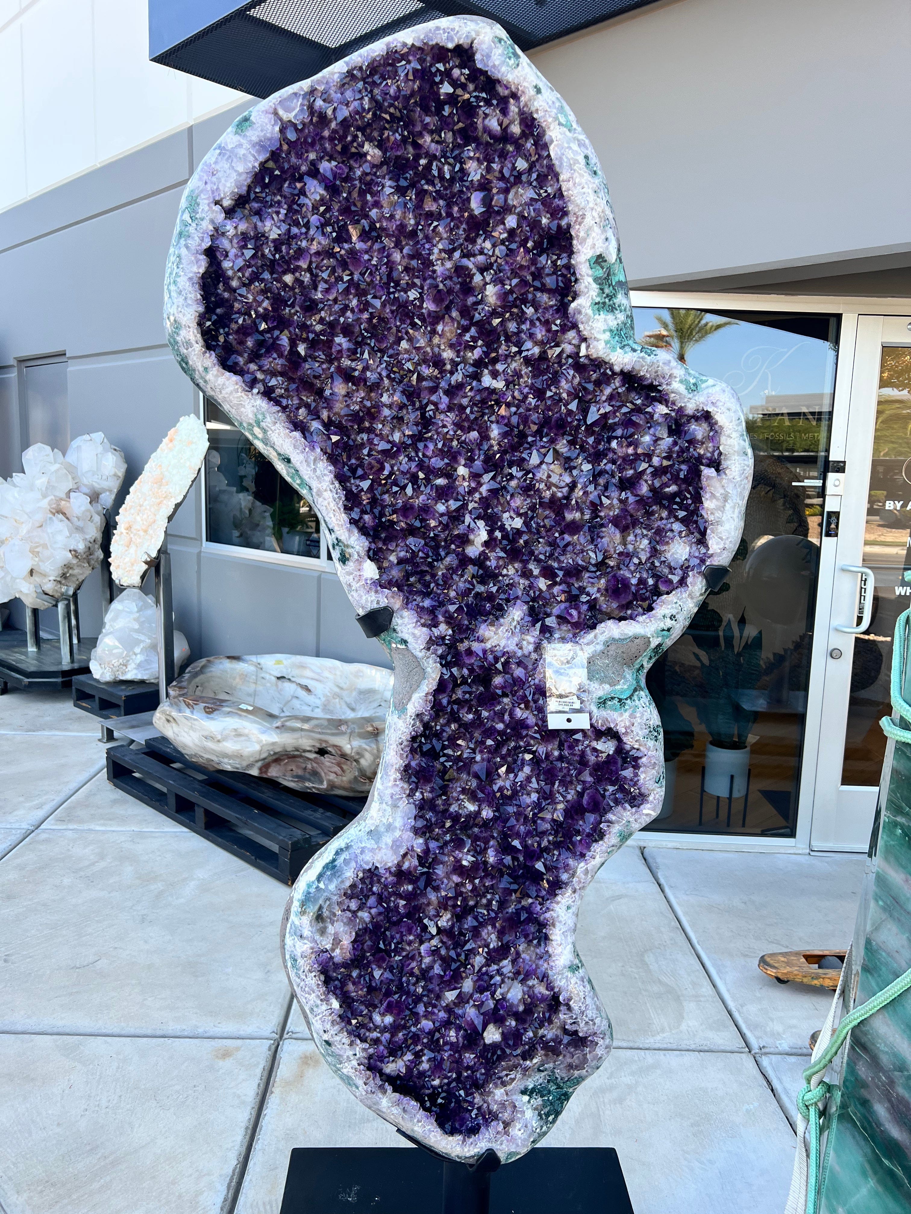 Kalifano Amethyst Amethyst Geode - 81 in. / 512 lbs BAG90000.003