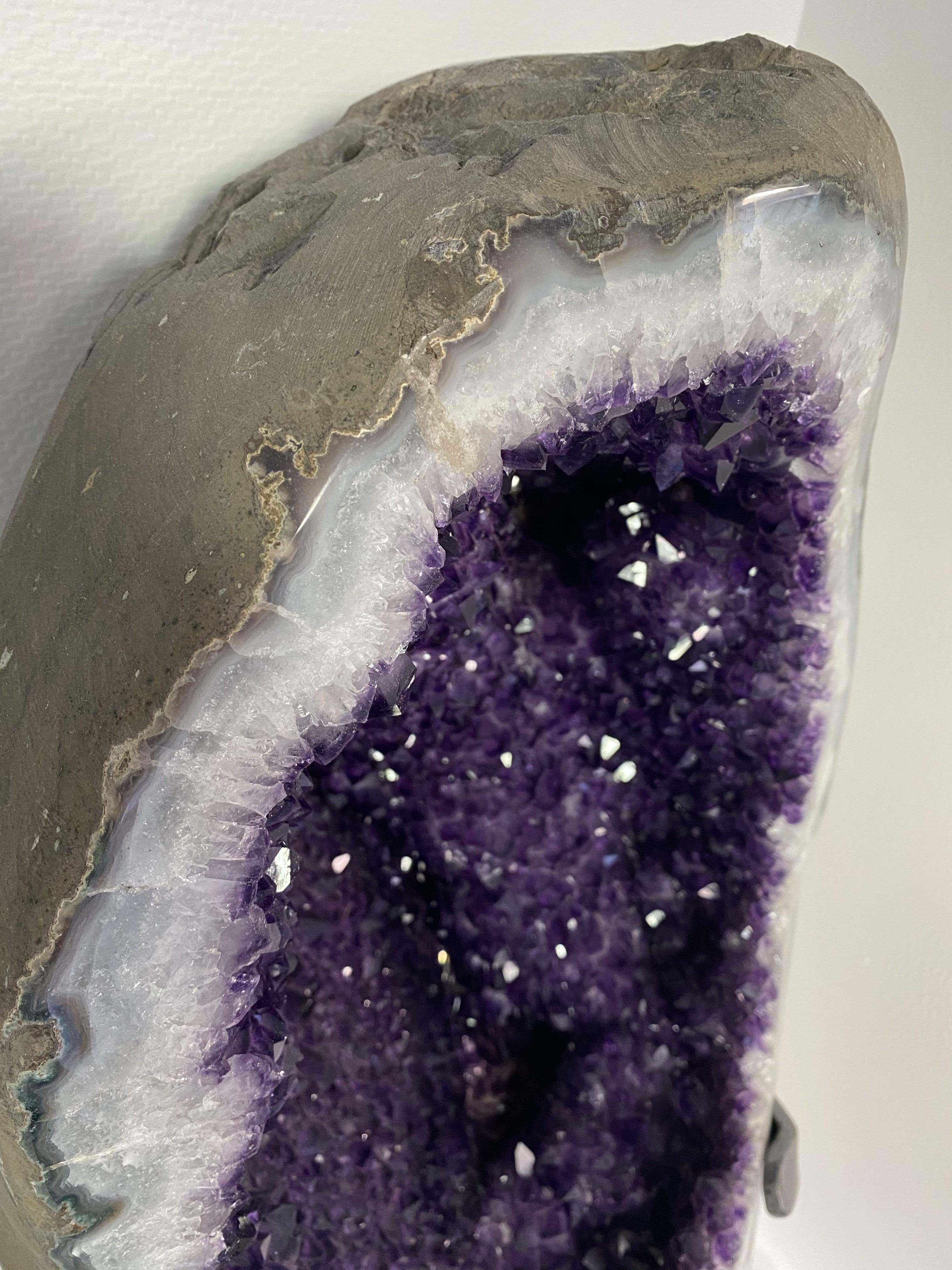 Kalifano Amethyst Natural Uruguayan Amethyst Geode on Custom Stand - 32 in / 56 kg UAG48000.003