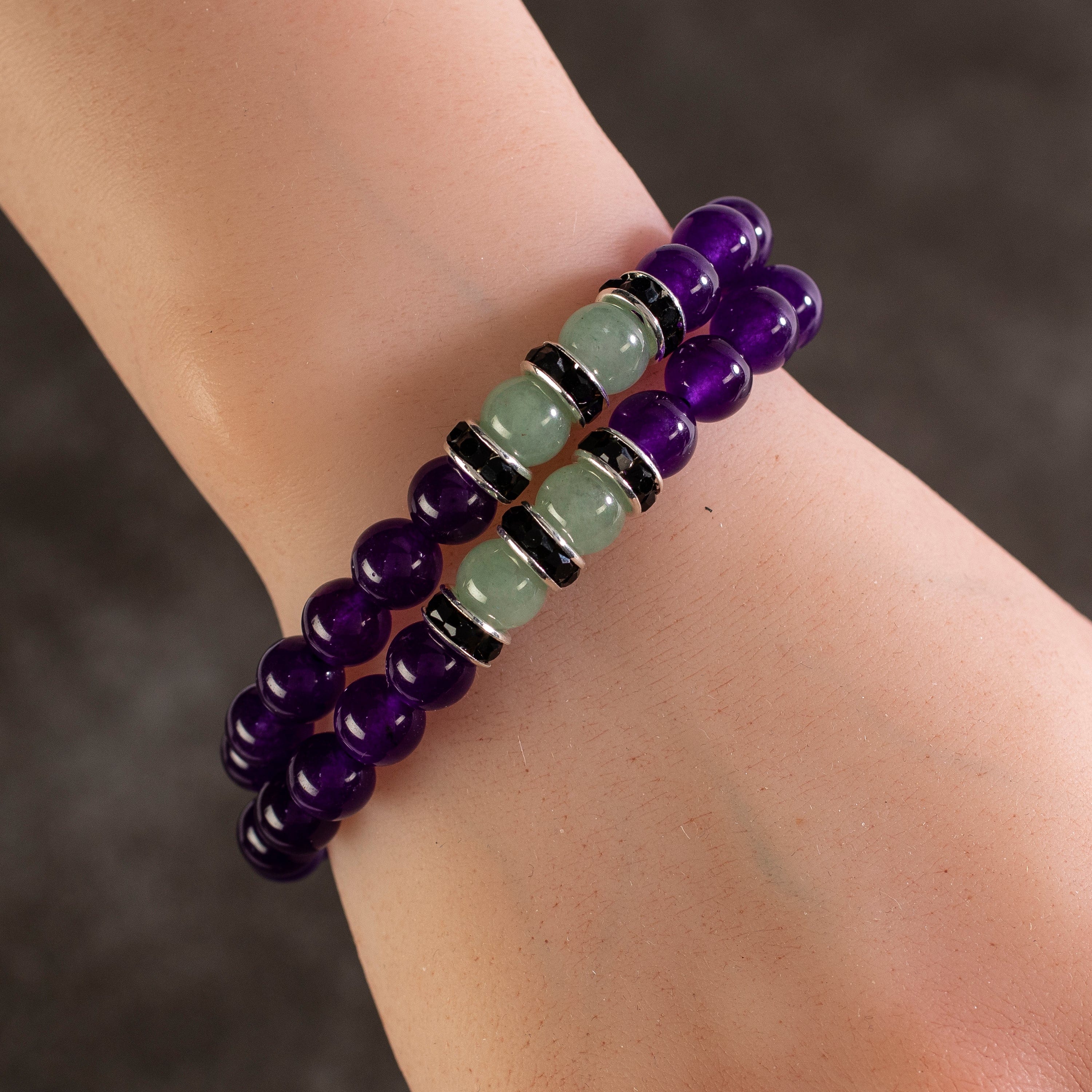 Kalifano Gemstone Bracelets Amethyst 8mm Beads with Aventurine and Black and Silver Accent Beads Double Wrap Elastic Gemstone Bracelet WHITE-BGI2-014