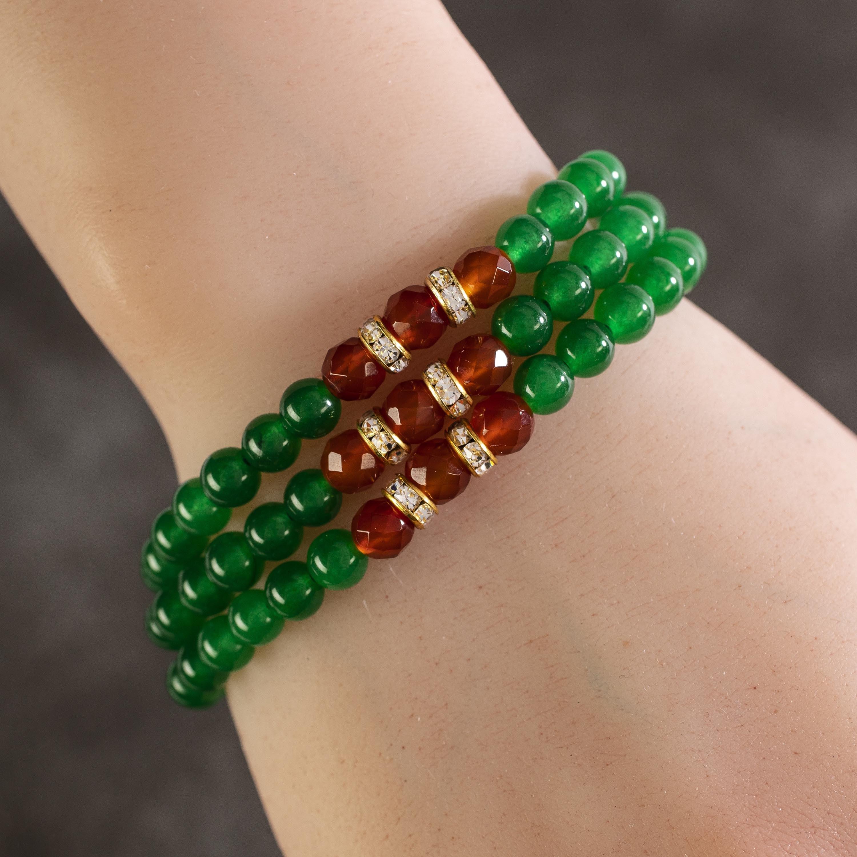 Kalifano Gemstone Bracelets Aventurine 6mm Beads with Carnelian and Gold Color Crystal Accent Beads Triple Wrap Elastic Gemstone Bracelet WHITE-BGI3-054