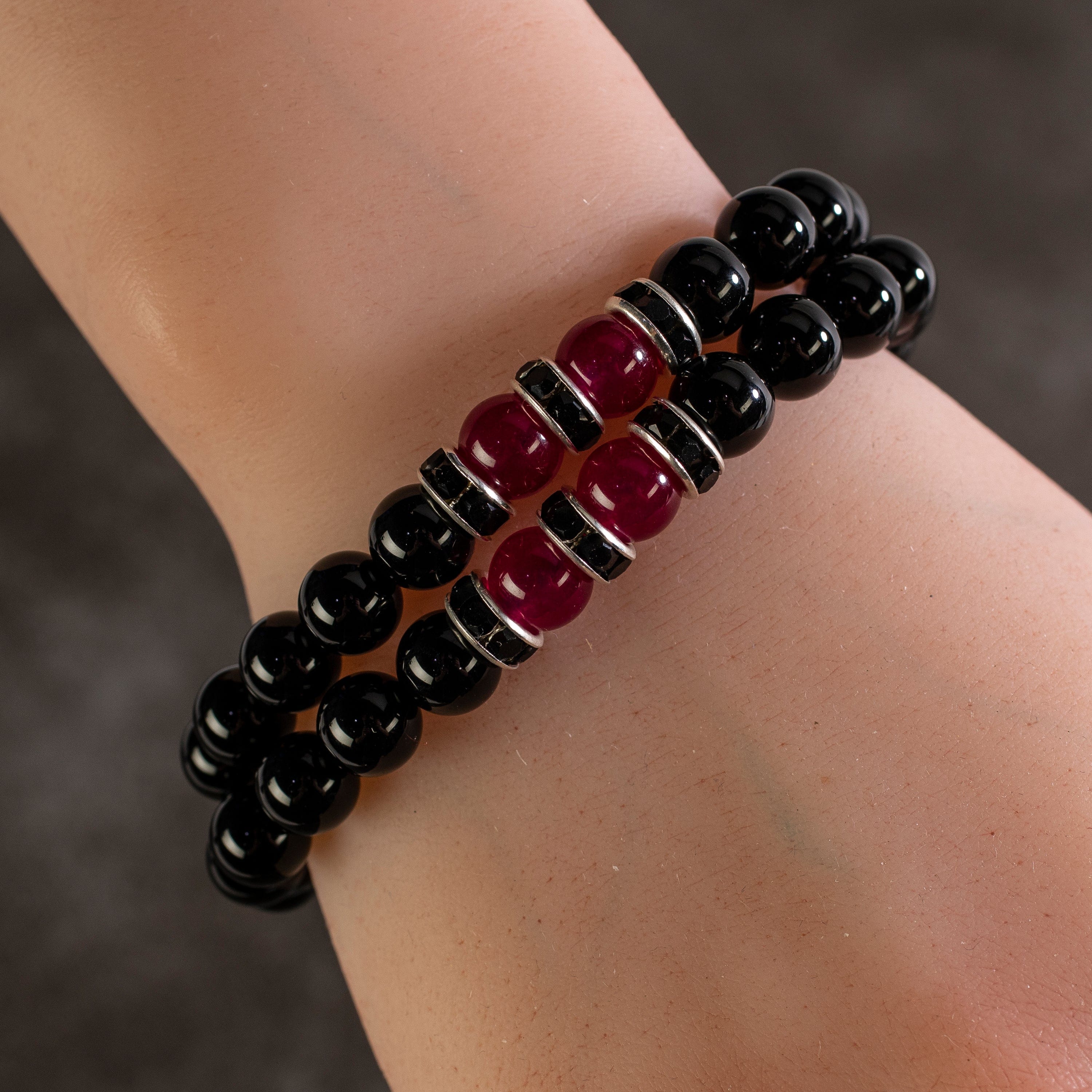 Kalifano Gemstone Bracelets Black Agate 8mm Beads with Fuchsia Agate and Black & Silver Accent Beads Double Wrap Elastic Gemstone Bracelet WHITE-BGI2-005