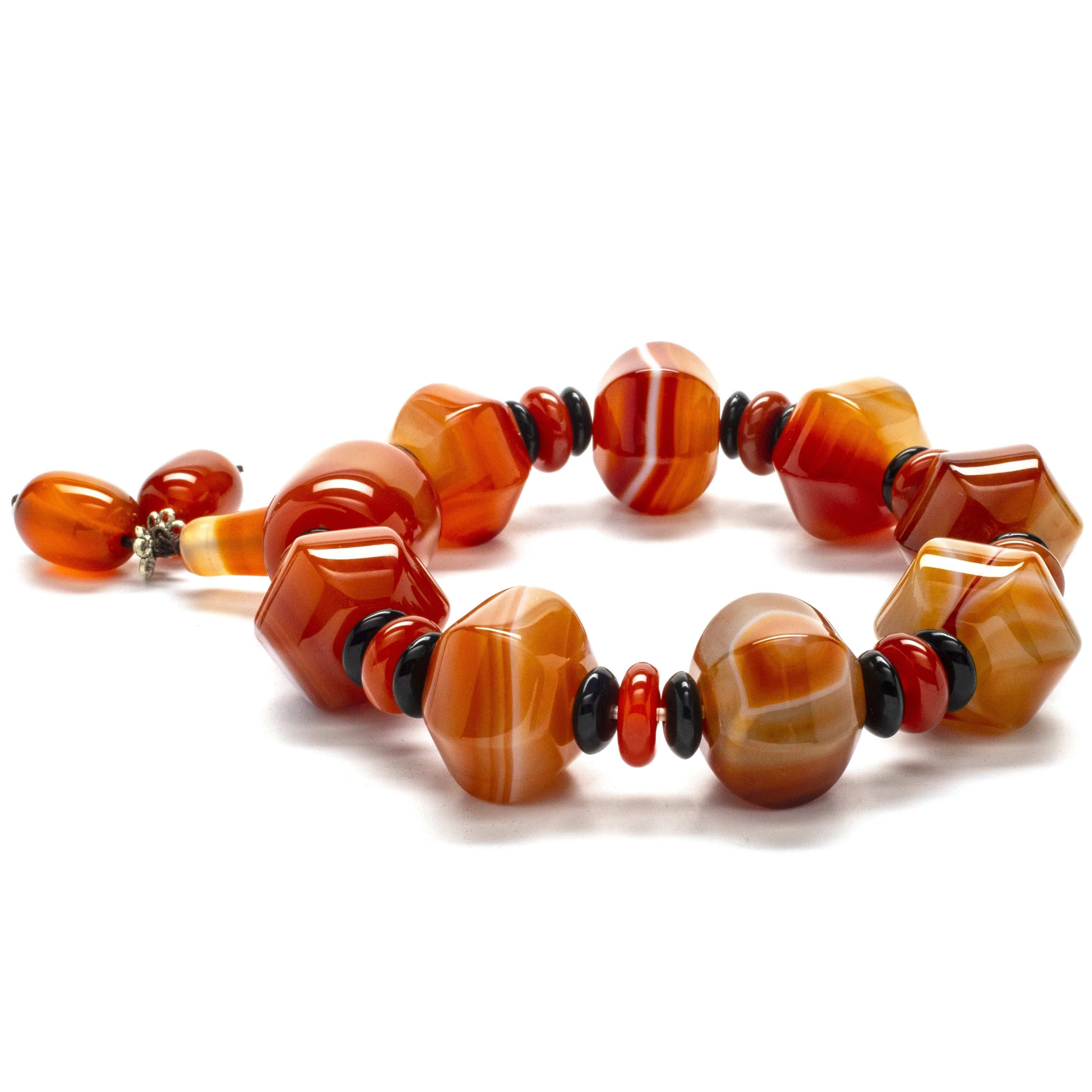 Kalifano Gemstone Bracelets Carnelian with Carnelian and Black Agate Gemstone Elastic Braceletwith Tassel WHITE-BGP-018