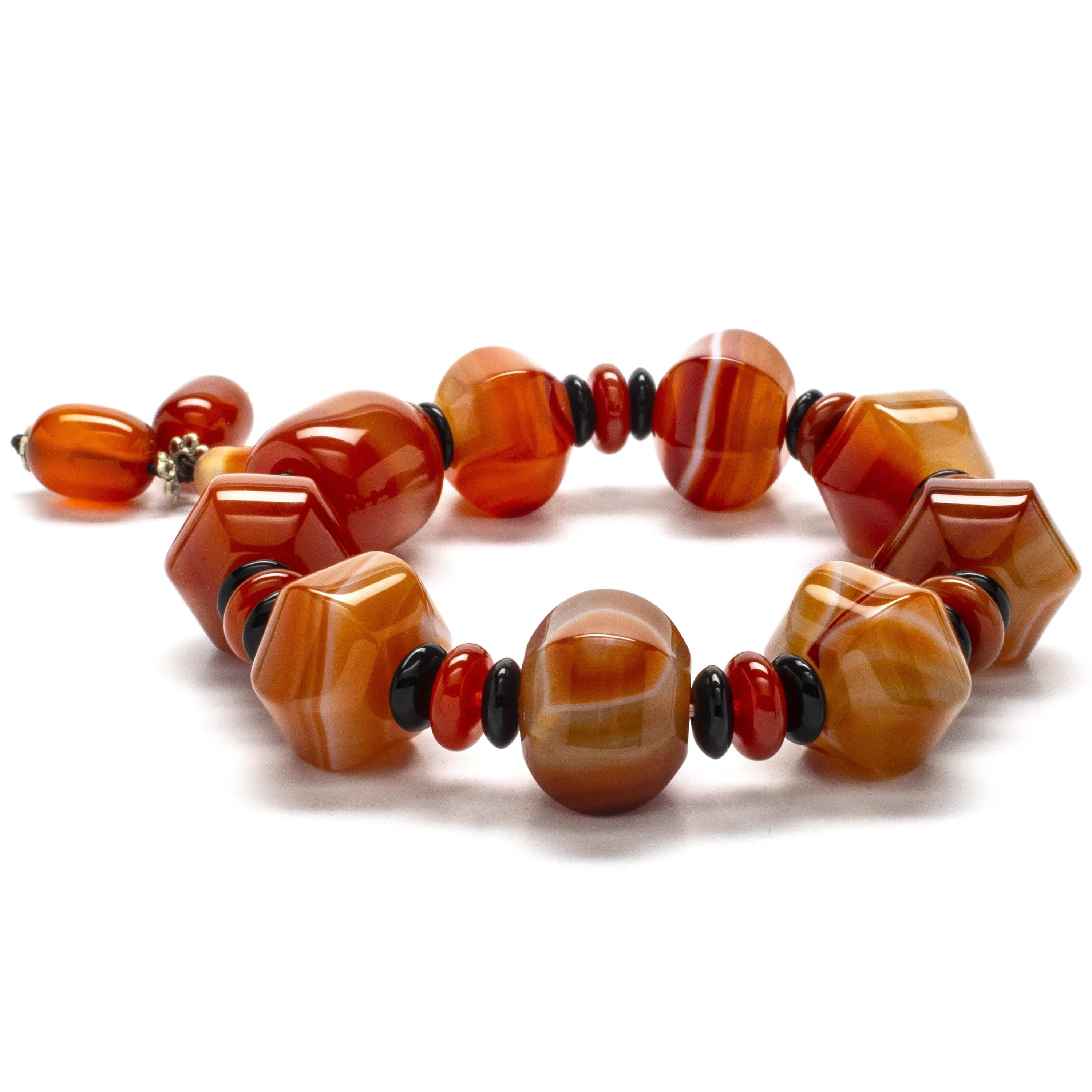 Kalifano Gemstone Bracelets Carnelian with Carnelian and Black Agate Gemstone Elastic Braceletwith Tassel WHITE-BGP-018