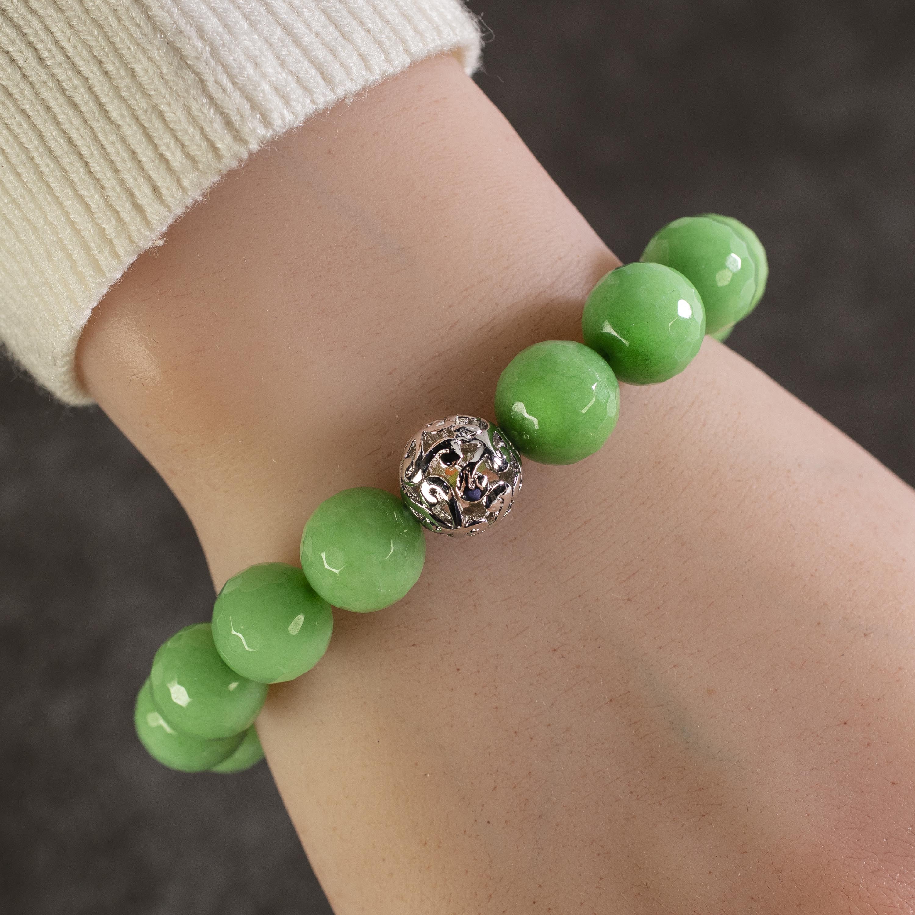 Kalifano Gemstone Bracelets Faceted Green Color Enhanced Jade with Silver Accent Bead Gemstone Elastic Bracelet RED-BGP-041