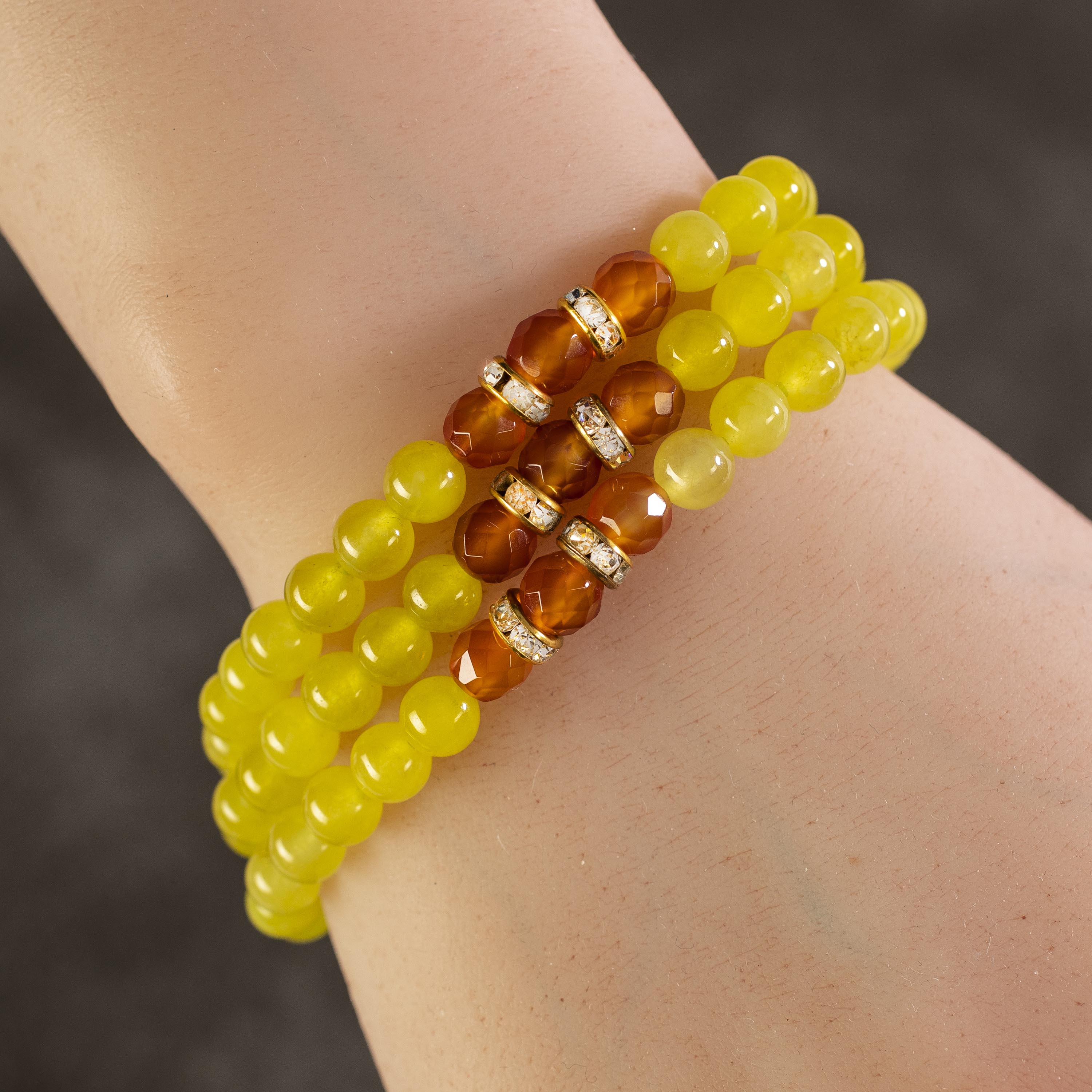 Kalifano Gemstone Bracelets Green Agate 6mm Beads with Orange Agate and Gold Color Crystal Accent Beads Triple Wrap Elastic Gemstone Bracelet WHITE-BGI3-056