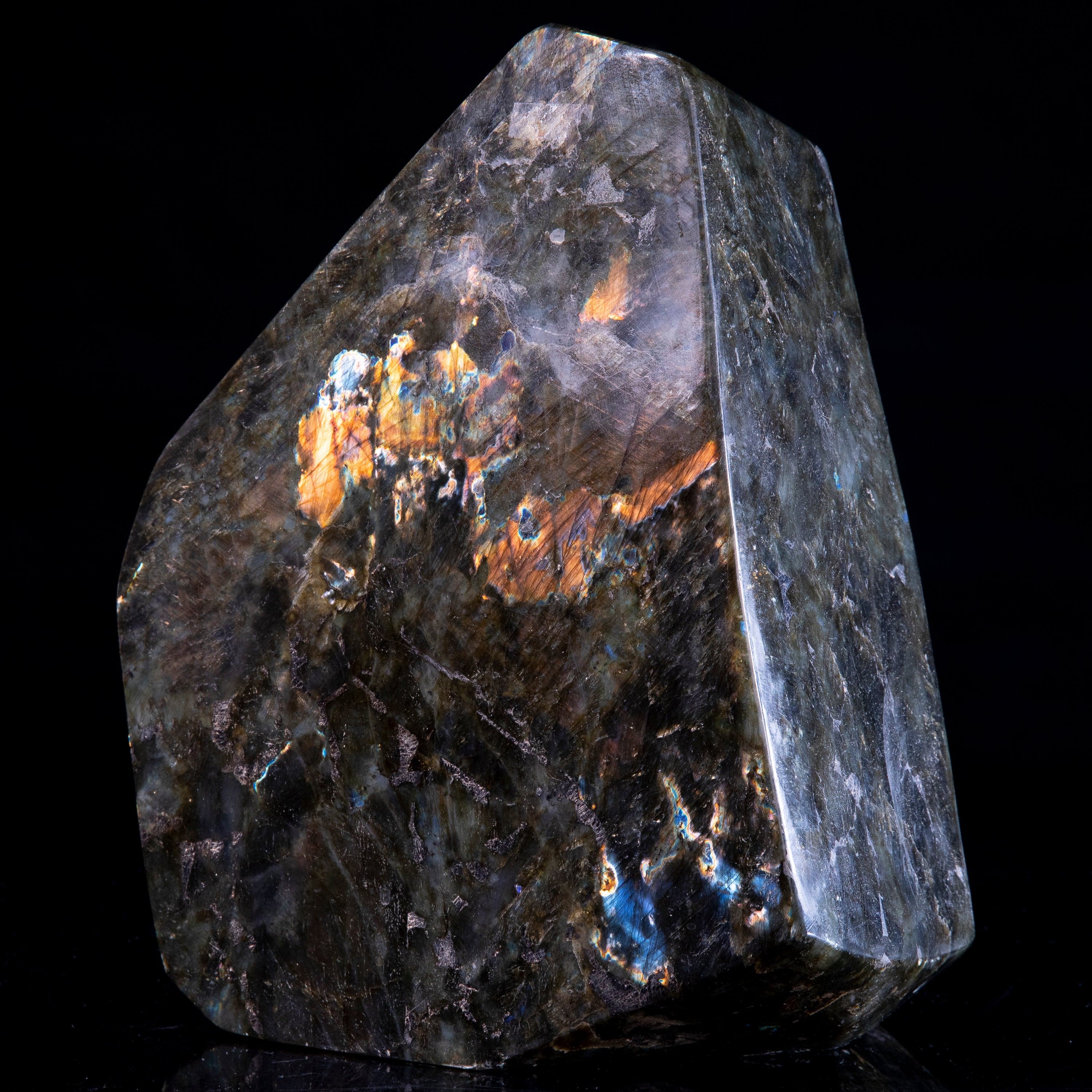 KALIFANO Labradorite Labradorite Freeform Cut Base - 12" / 40 lbs LAB8000.001