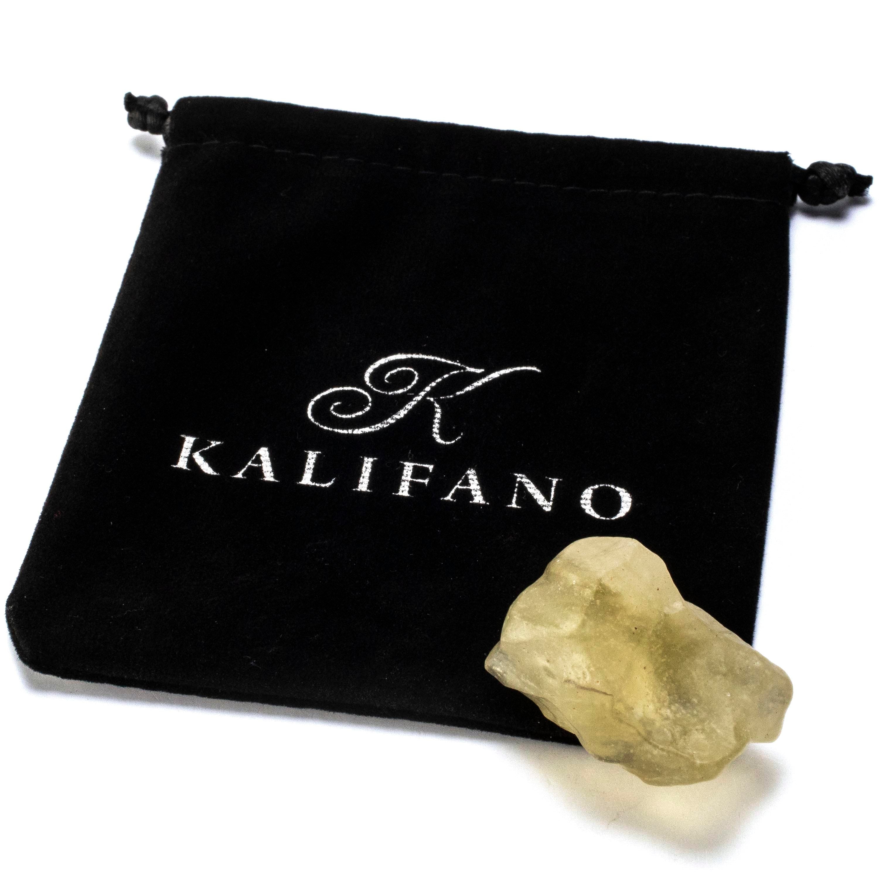 Kalifano Libyan Desert Glass Libyan Desert Glass Tektite - 24 g LG650.025