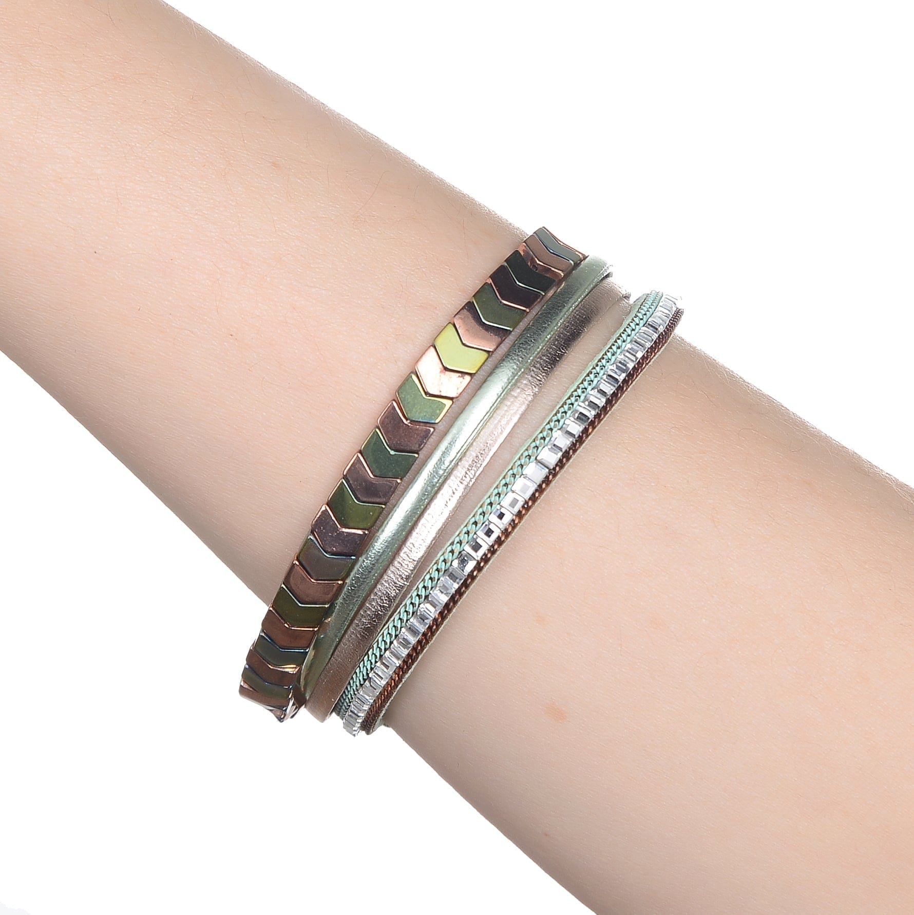 Kalifano Multiwrap Bracelets Short Multiple Strand Bracelet Pink and Green With Magnetic Clasp BMW-29-GN